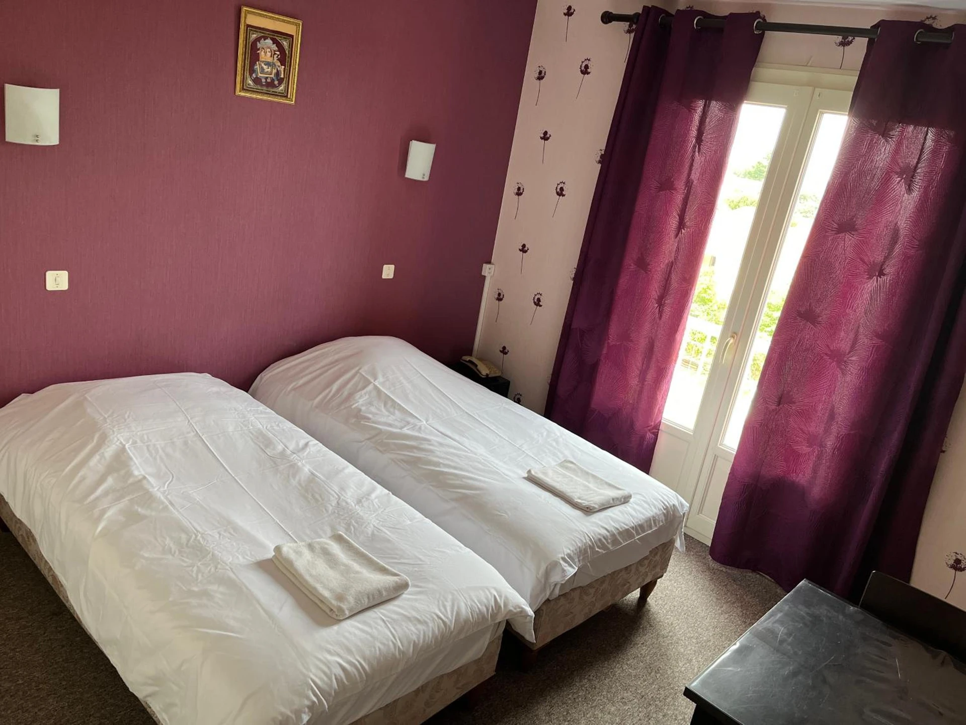 Chambre disponible pour un séminaire d'entreprise à Hôtel Le Lyon Vert Commentry - Commentry