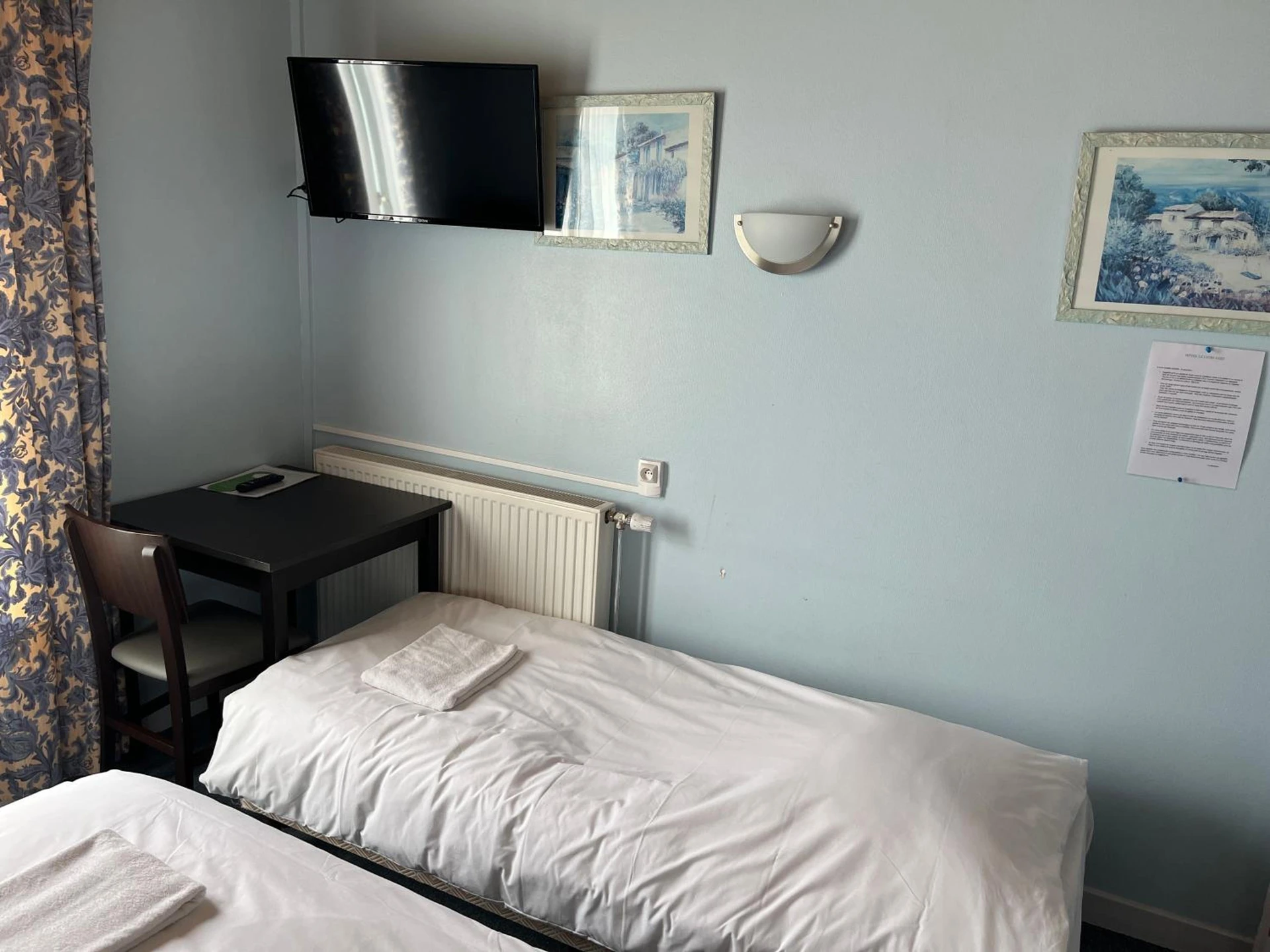 Chambre disponible pour un séminaire d'entreprise à Hôtel Le Lyon Vert Commentry - Commentry