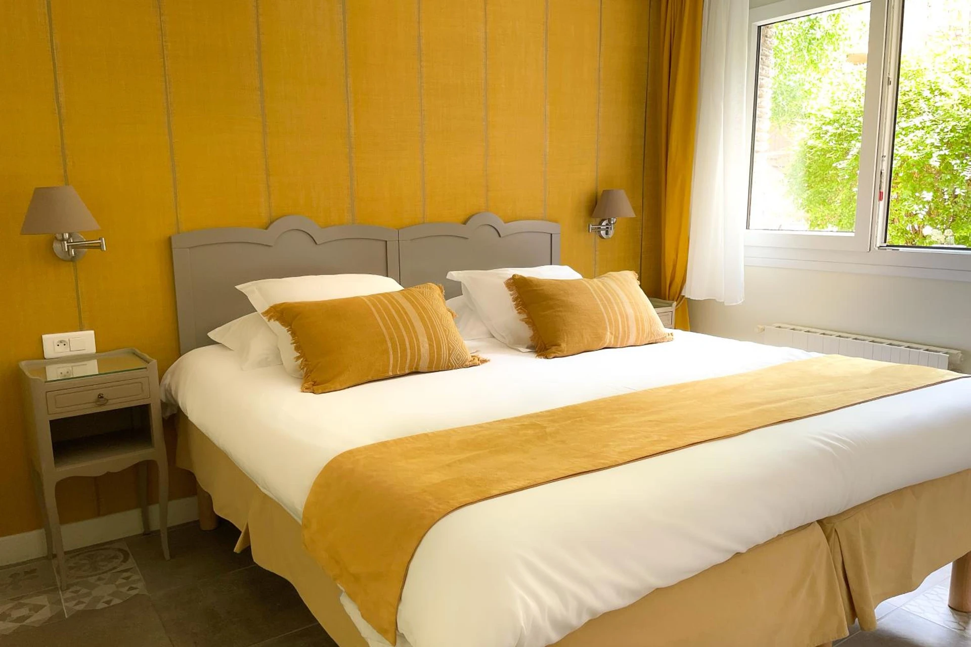 Chambre disponible pour un séminaire d'entreprise à Hotel Le Magnan - Avignon