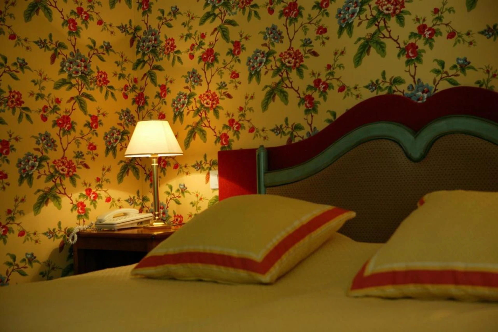 Chambre disponible pour un séminaire d'entreprise à Le Manoir de Bellerive - Le Buisson de Cadouin