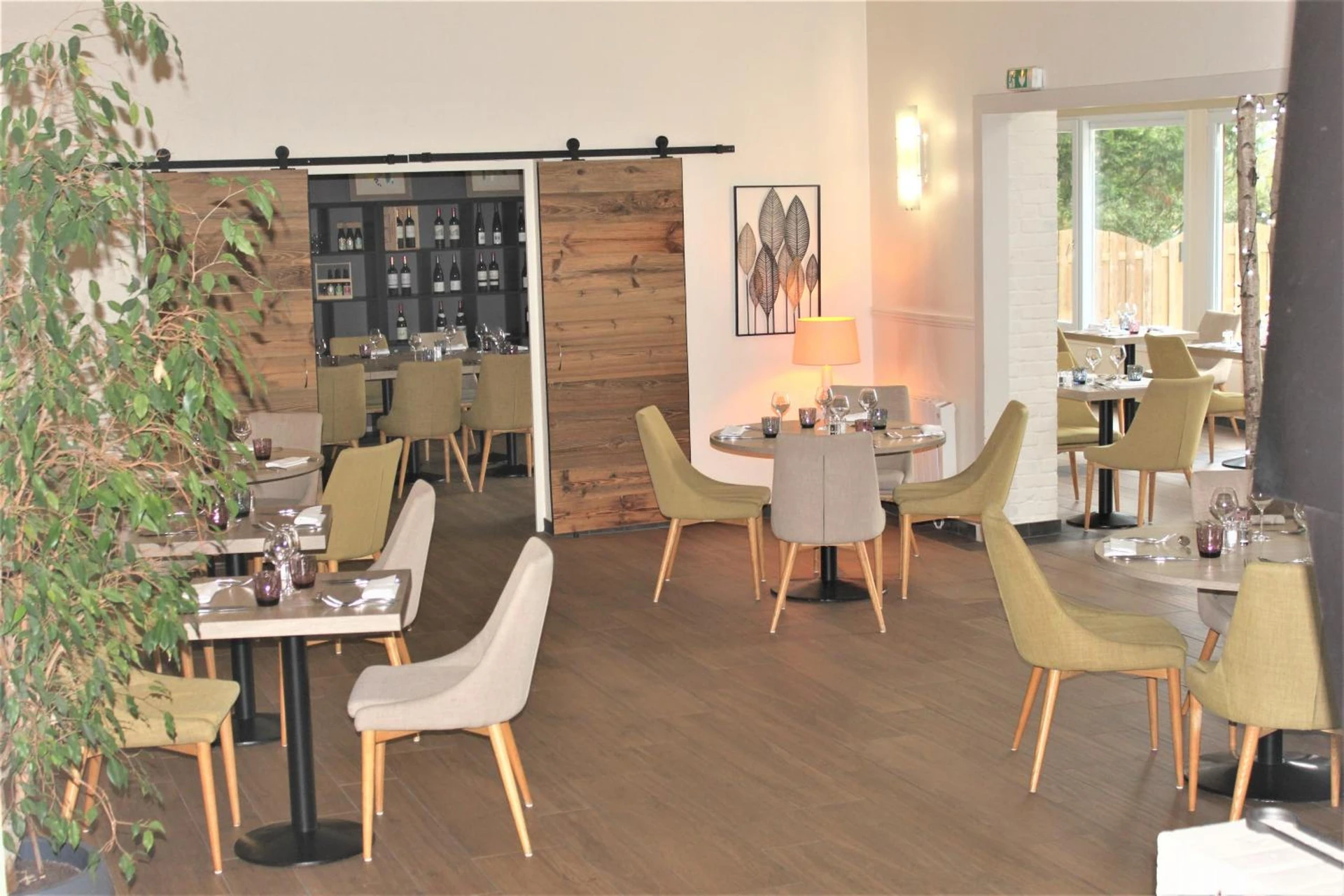Ambiance de travail pour séminaire d'entreprise à LOGIS Hôtel & Restaurant - Le Manoir de Gavrelle - Gavrelle