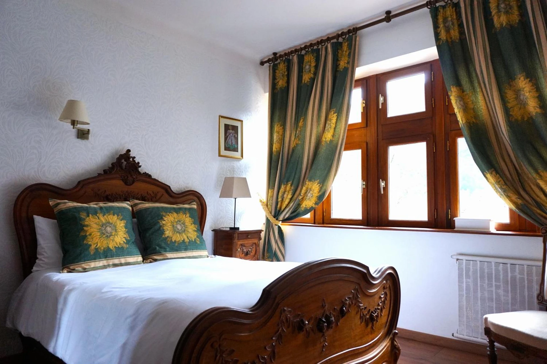 Chambre disponible pour un séminaire d'entreprise à Hôtel-Restaurant Le Manoir De Montesquiou - La Malène