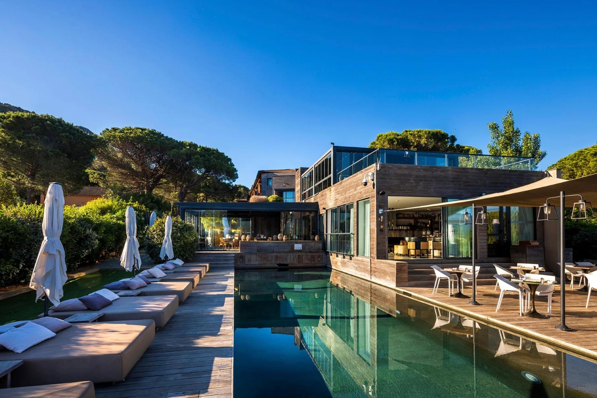 Salle de séminaire à Hotel Restaurant Mariosa - Organiser un événement professionnel à Porto-Vecchio