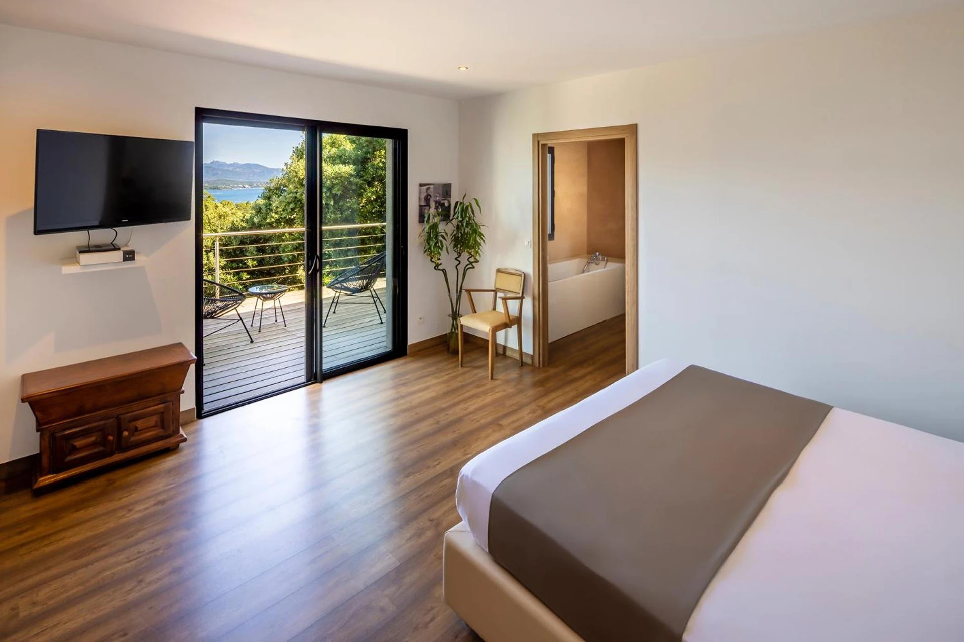 Lieu convivial pour un séminaire d'entreprise à Hotel Restaurant Mariosa - Porto-Vecchio - En savoir plus 