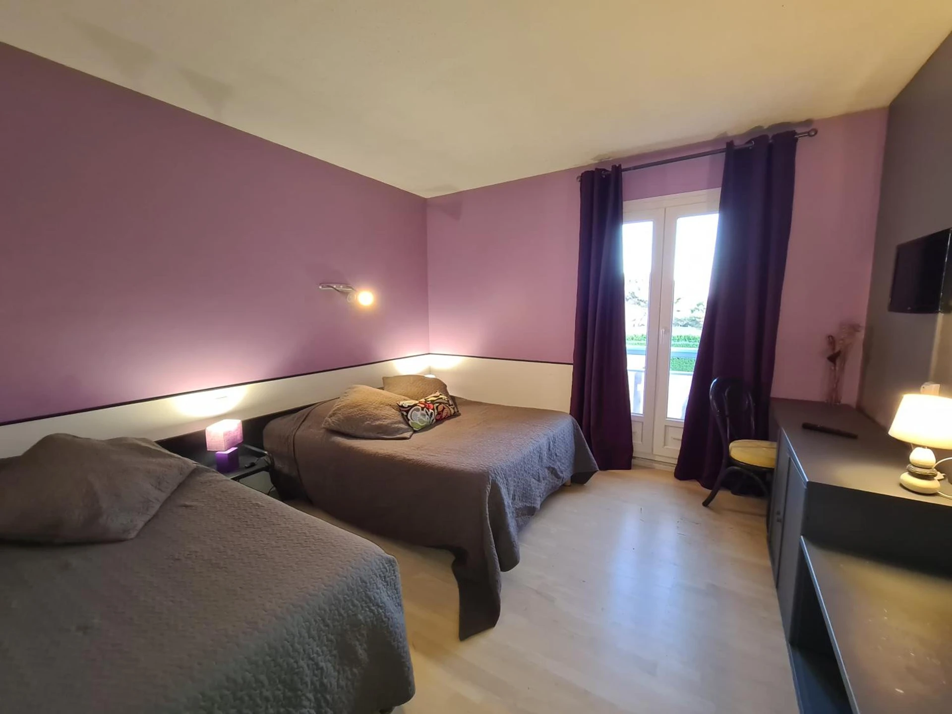 Chambre disponible pour un séminaire d'entreprise à Hôtel Restaurant Le Mas De L'Olivier - Pont-Saint-Esprit