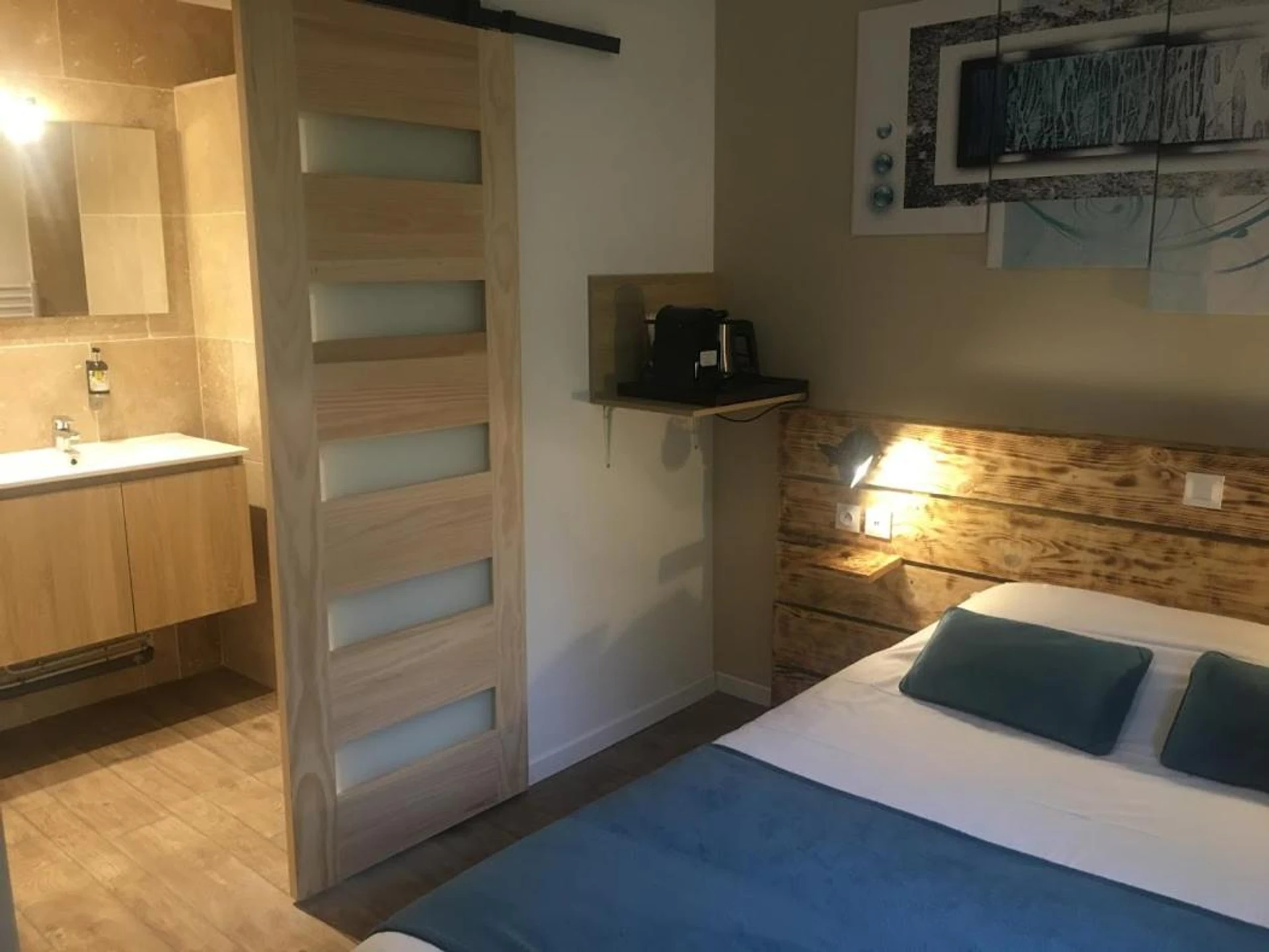 Chambre disponible pour un séminaire d'entreprise à Le Mas de Valaurie - Valaurie