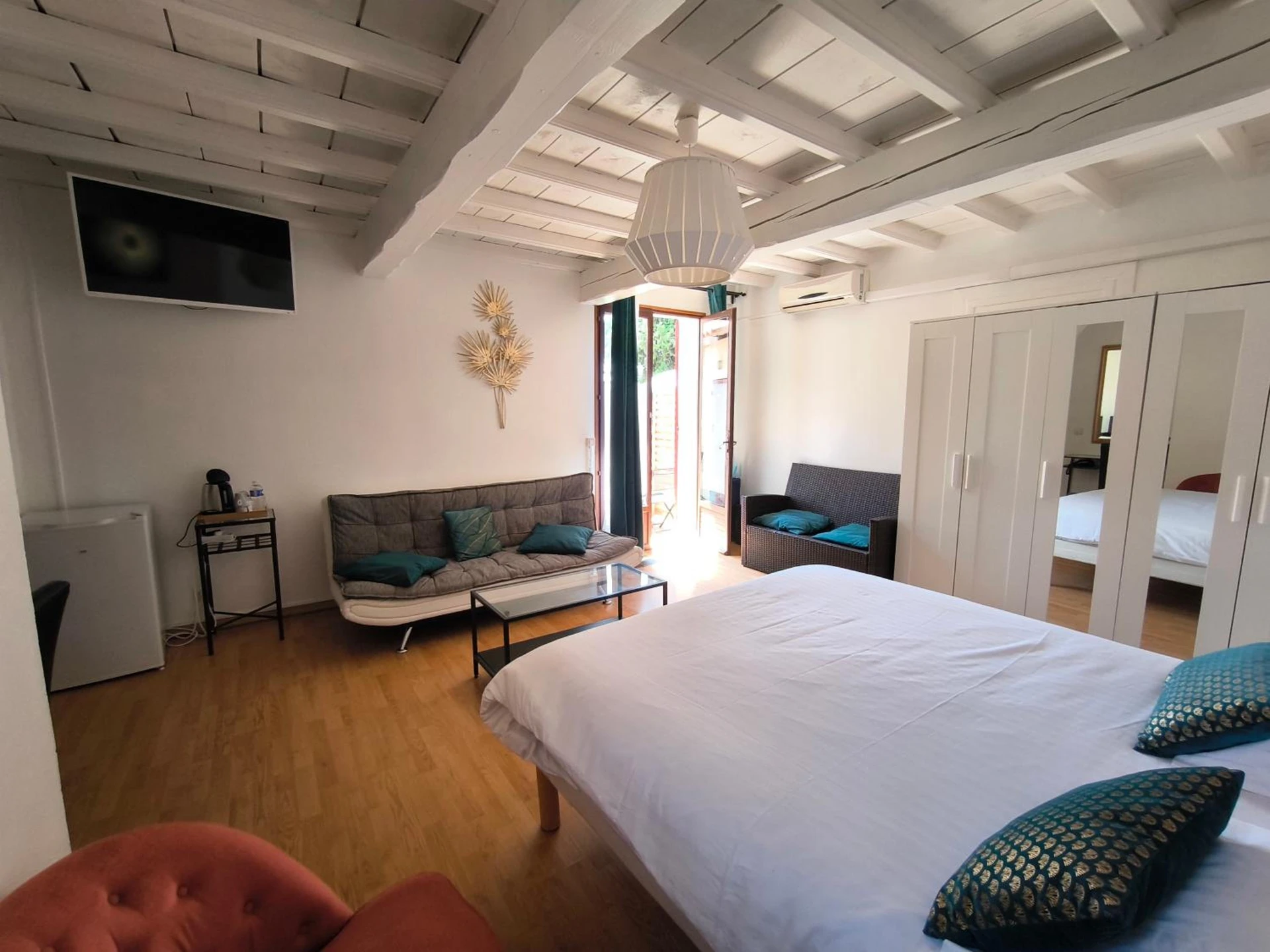 Chambre à Hôtel Le Mas Des Amandiers - Organiser un séminaire d'entreprise à Graveson