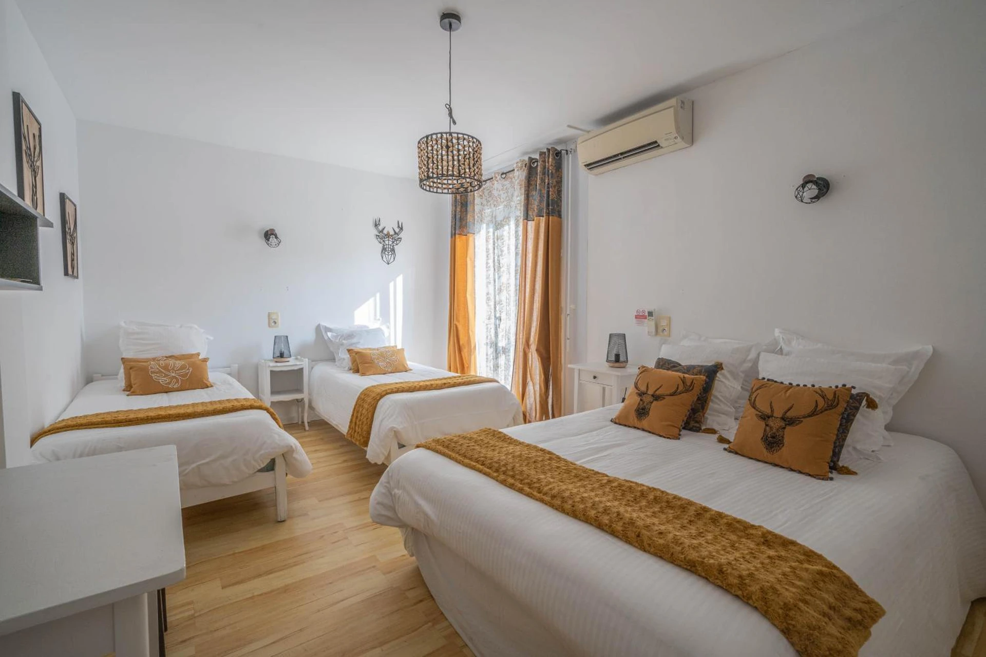 Chambre à Hôtel Le Méditerranée - Organiser un séminaire d'entreprise à Hyères