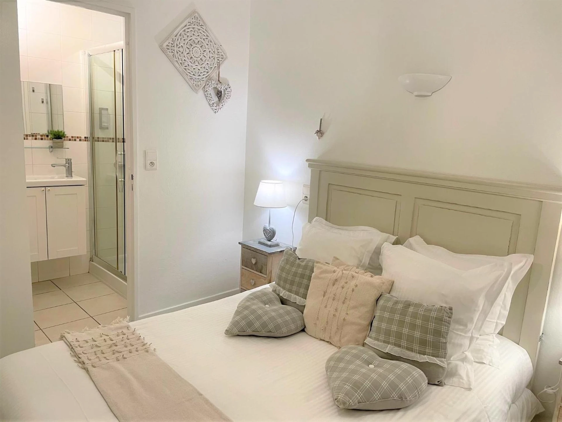 Chambre disponible pour un séminaire d'entreprise à Hôtel Le Méditerranée - Hyères