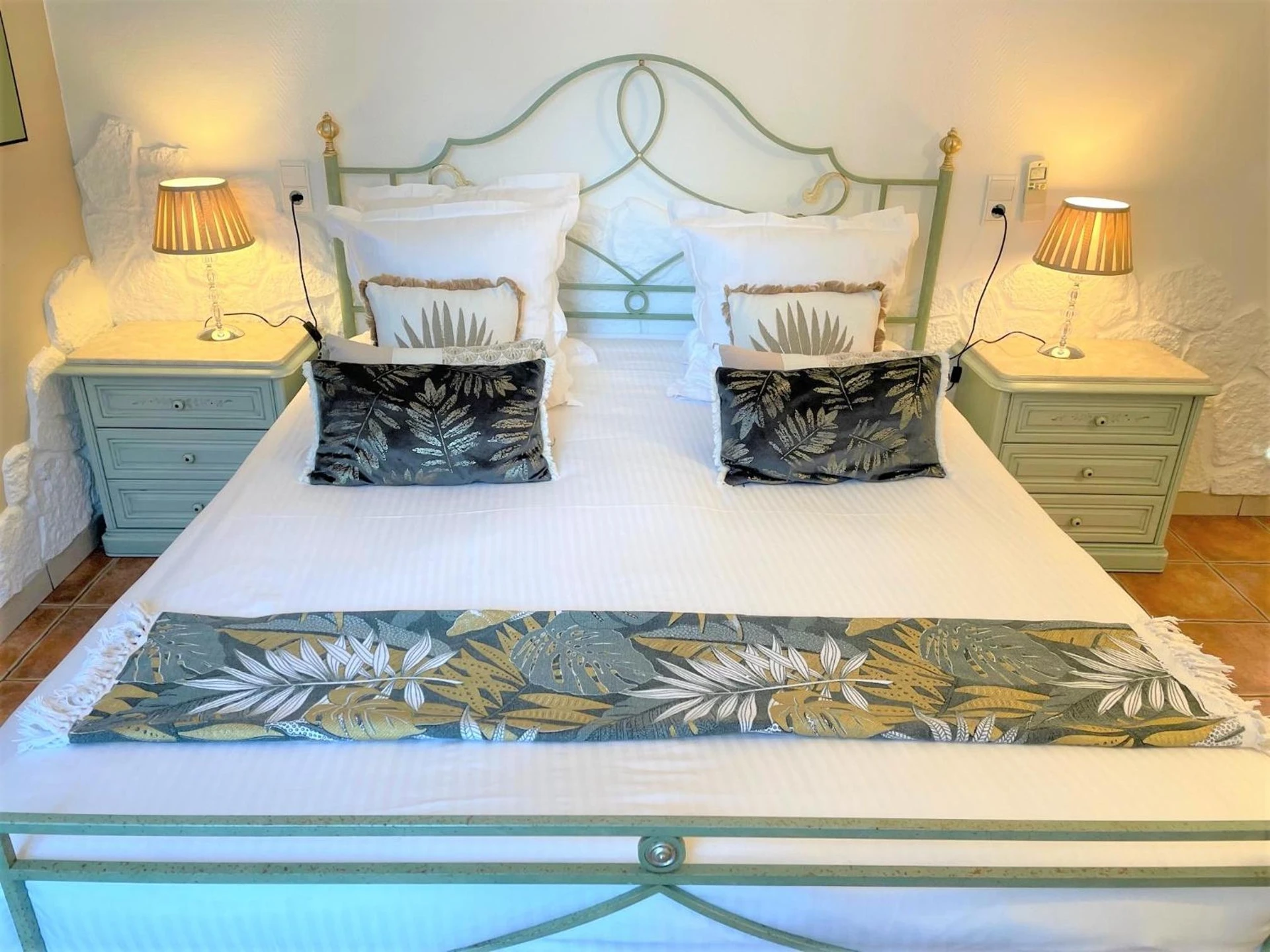 Chambre disponible pour un séminaire d'entreprise à Hôtel Le Méditerranée - Hyères