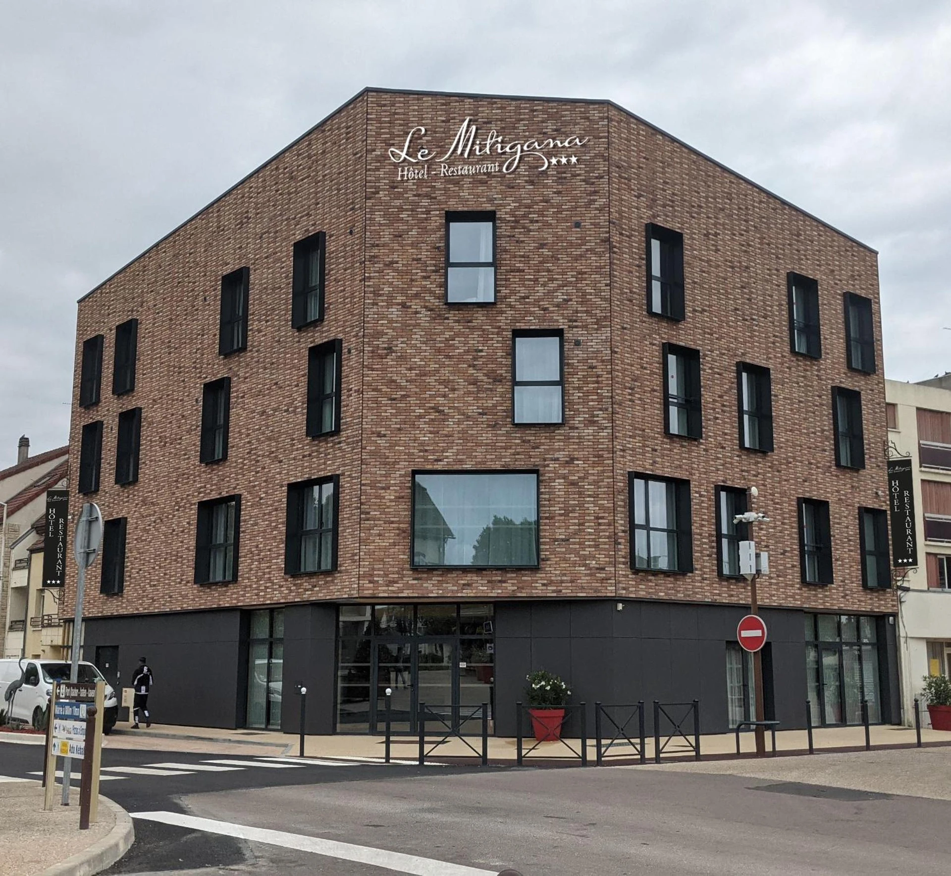 Organiser un séminaire d'entreprise : Hôtel - Restaurant Le MITIGANA à migennes
