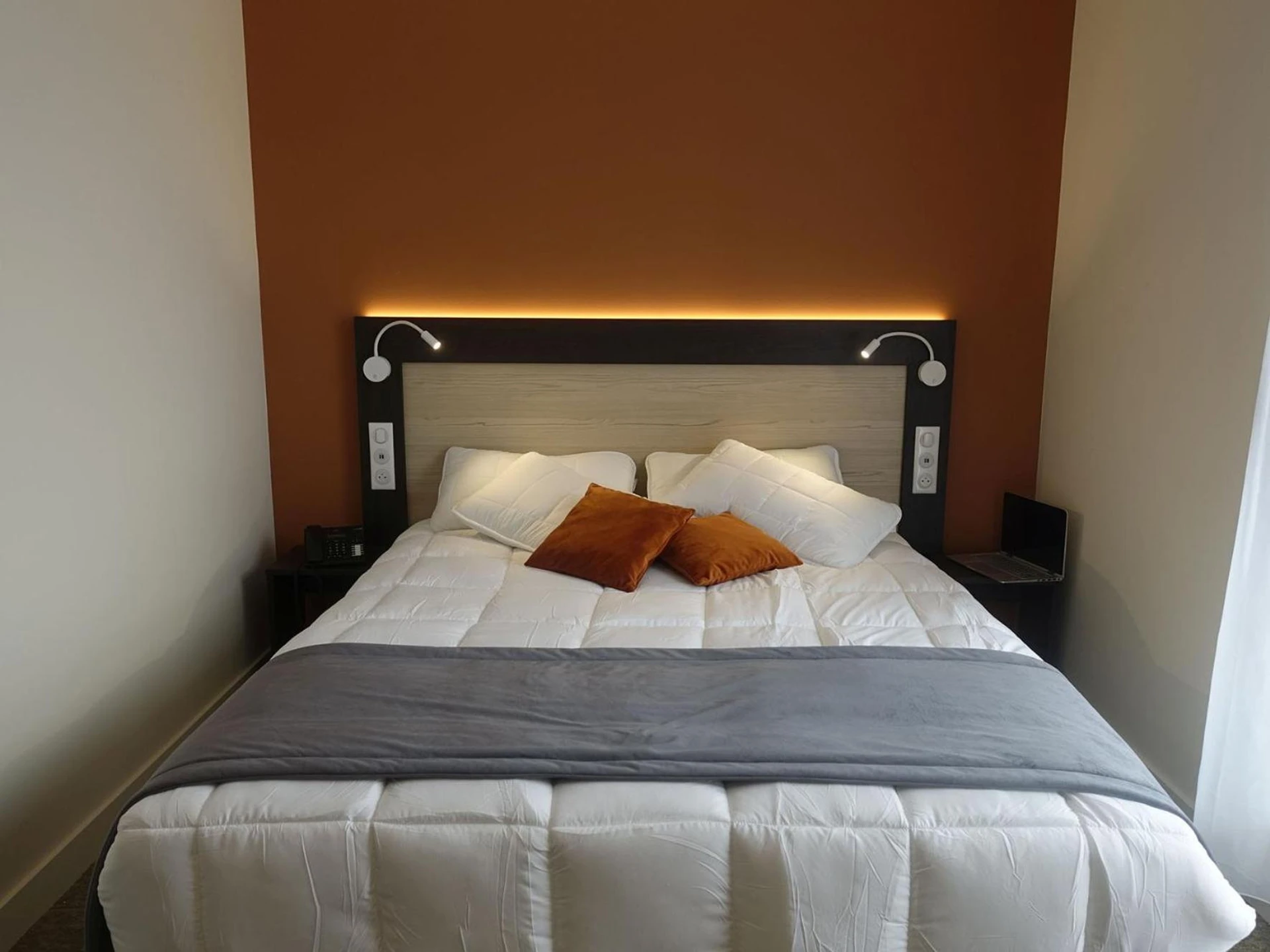 Chambre disponible pour un séminaire d'entreprise à Hôtel - Restaurant Le MITIGANA - Migennes