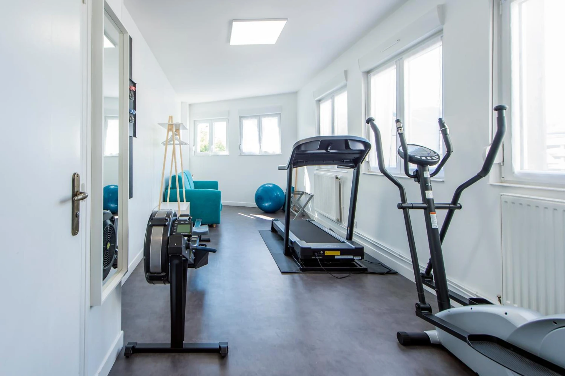 Organiser un séminaire d'entreprise : Suites Mana - Le Manaloft, Chic et moderne avec salle privée de Fitness en plein centre-ville de Rethel à rethel