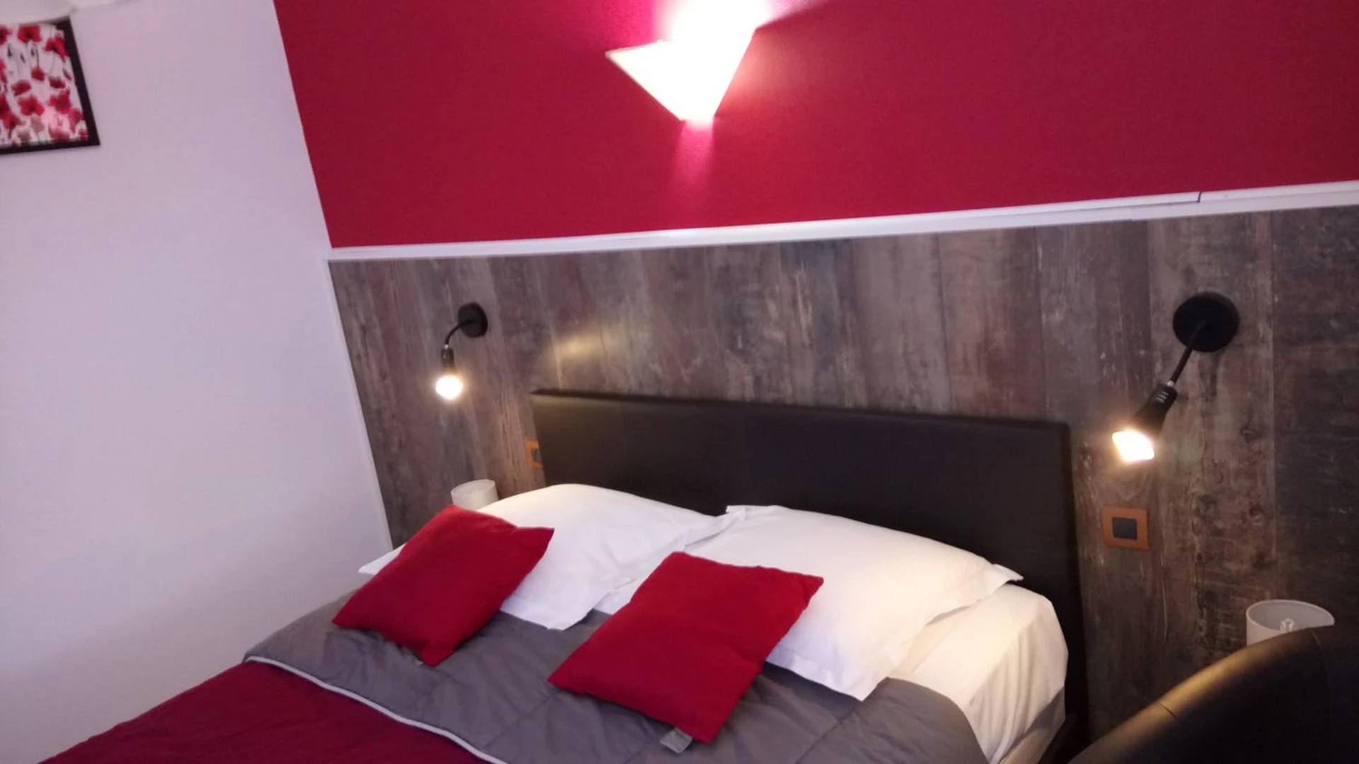 Chambre disponible pour un séminaire d'entreprise à Hôtel Montespan - Lussac-les-Châteaux