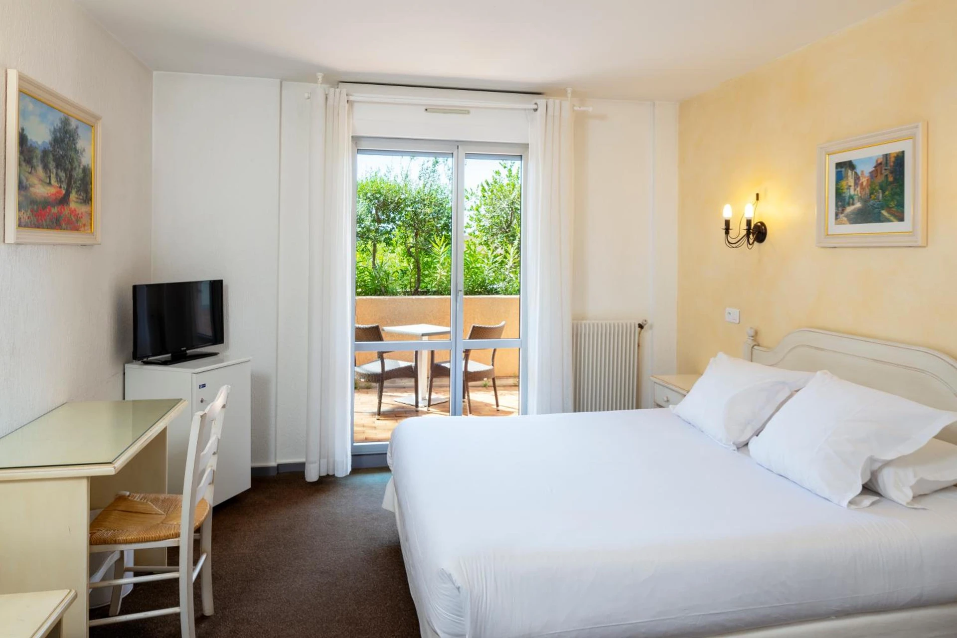 Magnifique chambre pour un séminaire d'entreprise à Hôtel Le Mozart - Aix-en-Provence