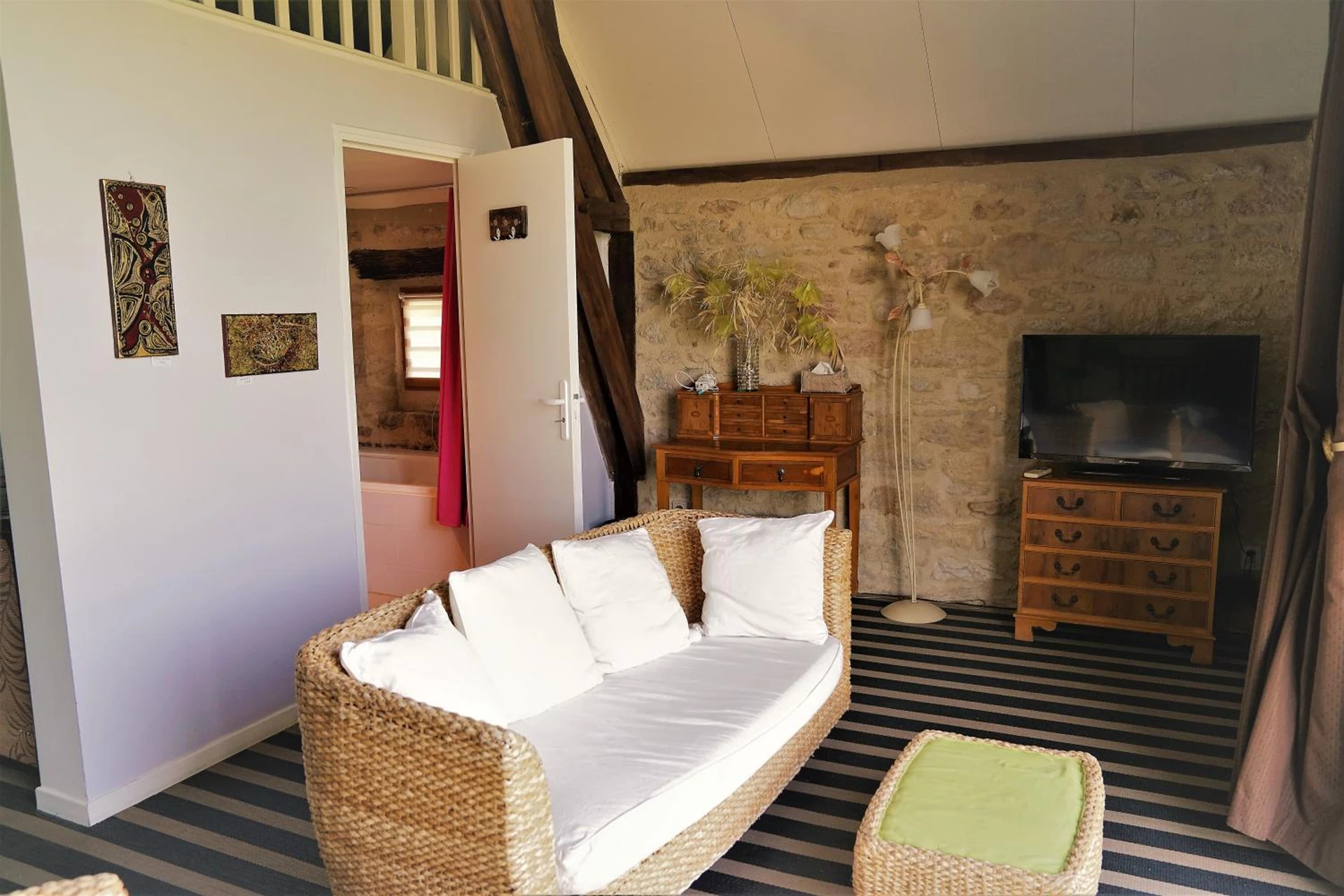 Chambre disponible pour un séminaire d'entreprise à Hôtel Restaurant Le Mûrier de Viels - Grand Figeac - Causse et Diege