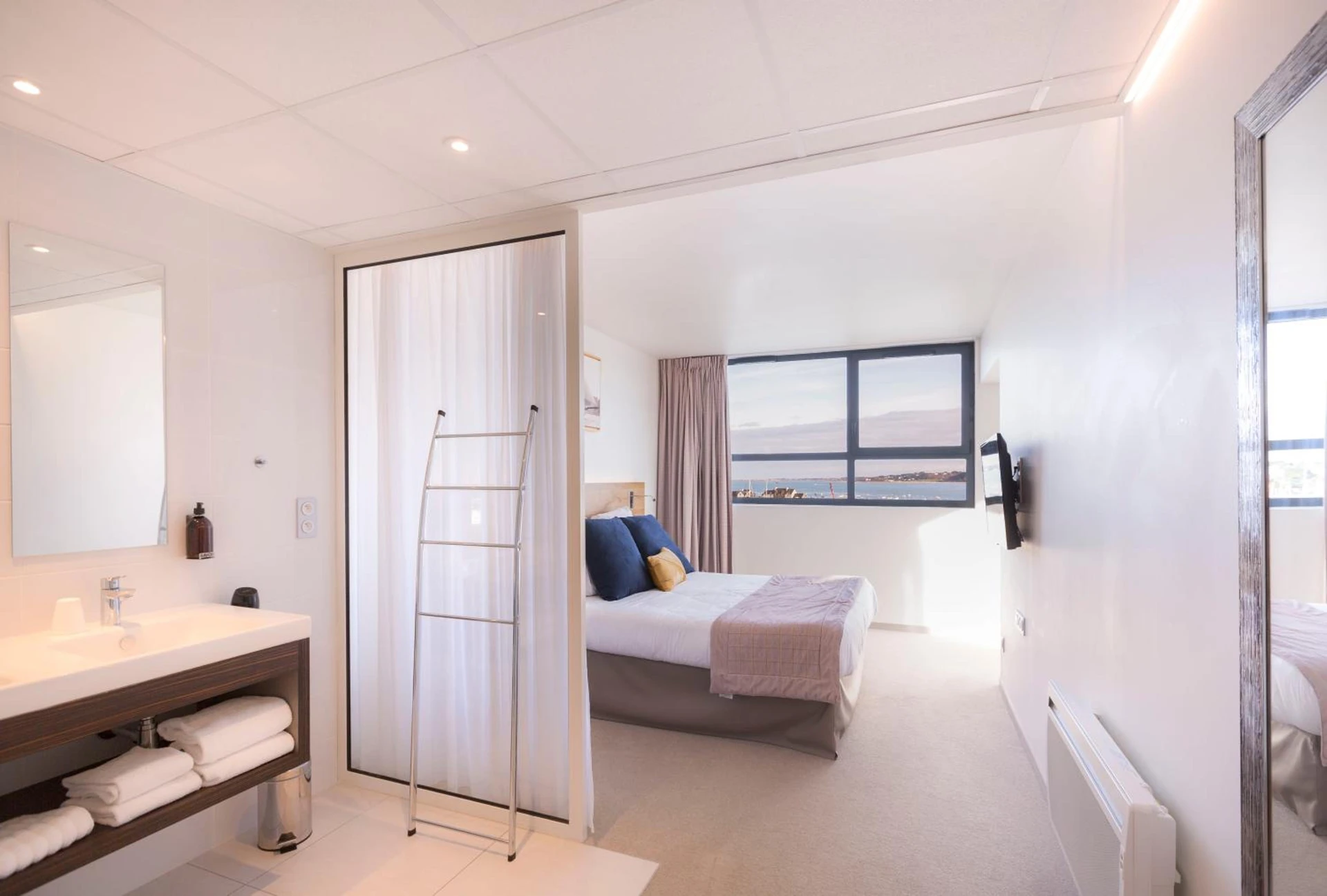 Magnifique chambre pour un séminaire d'entreprise à Le Nautica Hôtel - Perros-Guirec