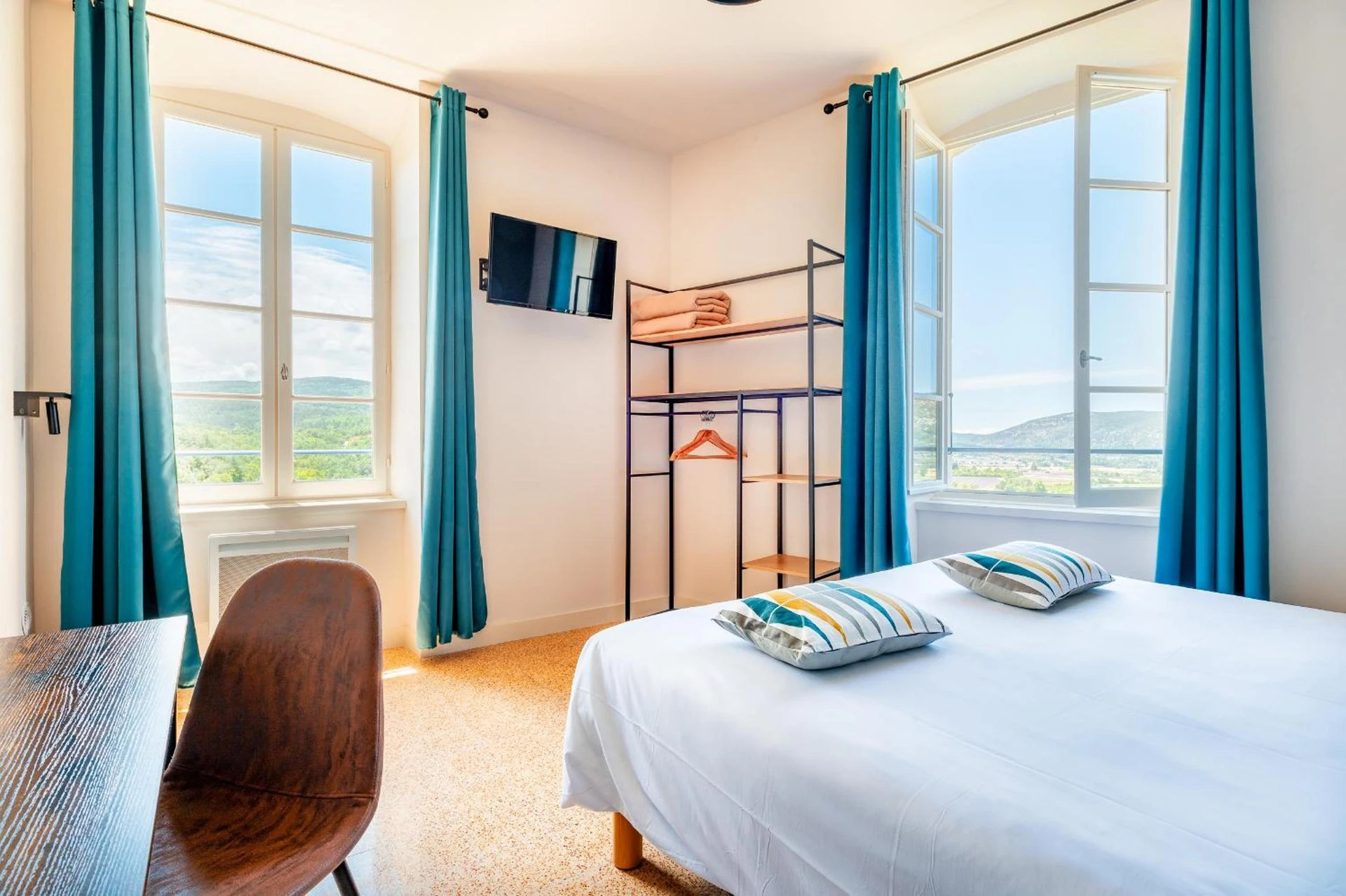 Chambre disponible pour un séminaire d'entreprise à Le Nesk Ventoux - Hotel - Sault
