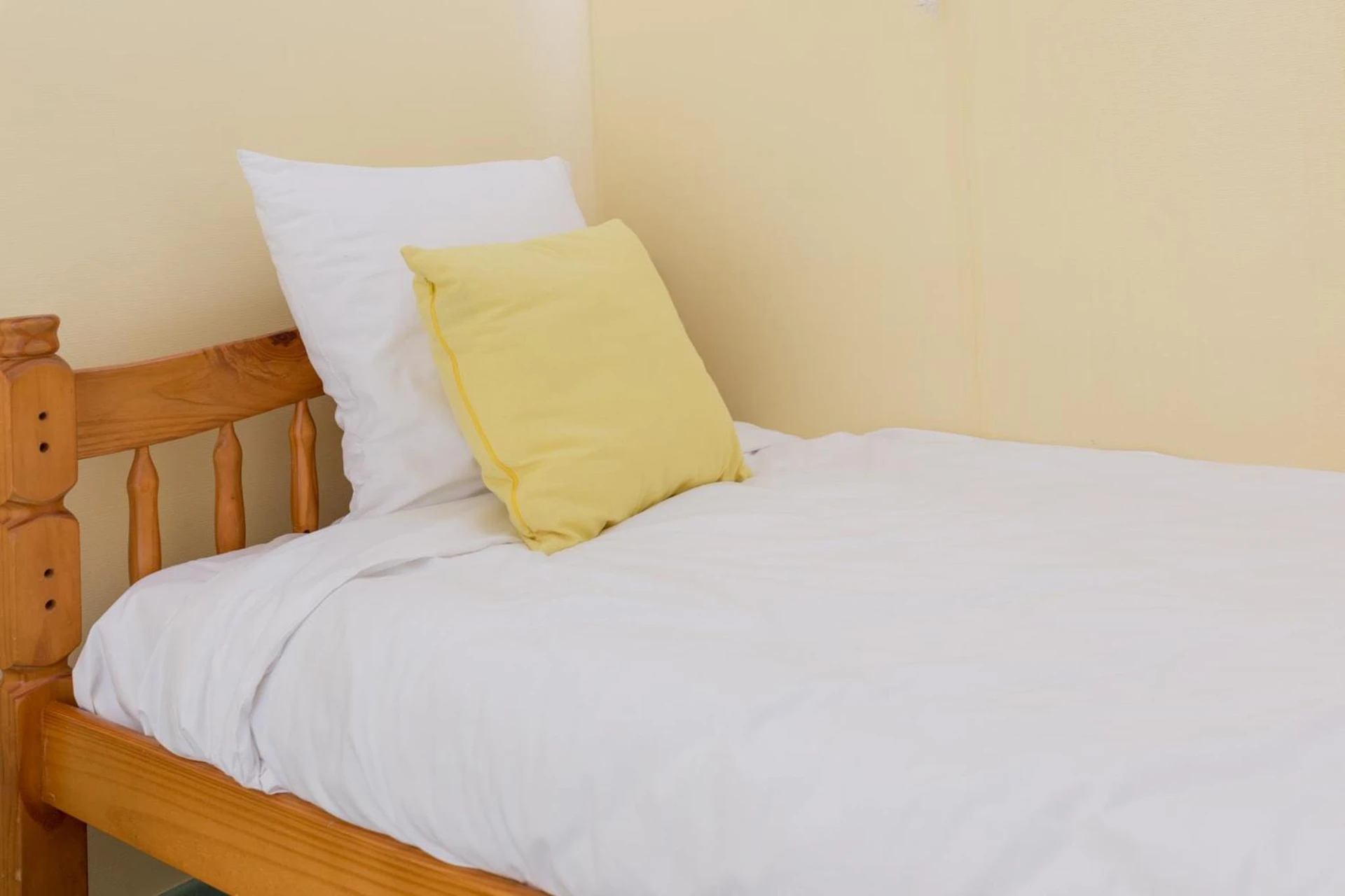 Chambre disponible pour un séminaire d'entreprise à Logis Hotel Le Nuage - La Bussière