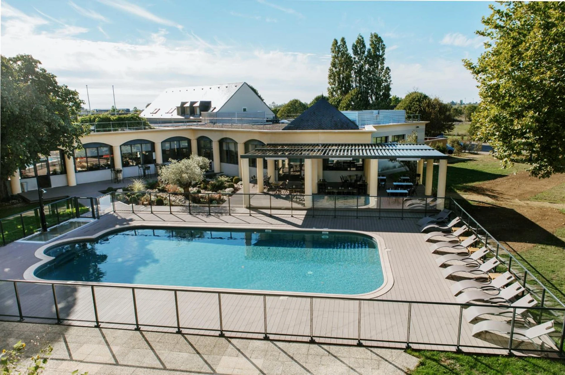 Organiser un séminaire d'entreprise : Hotel Le Paddock à magny-cours
