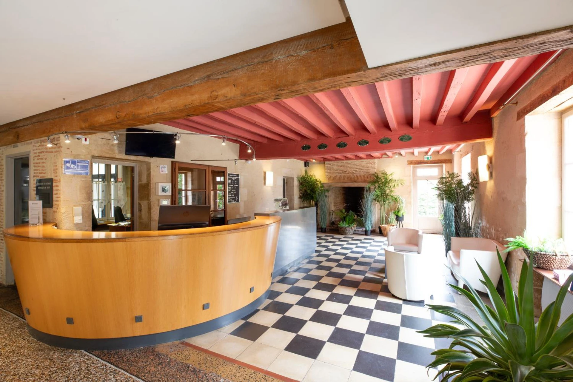 Organiser un séminaire d'entreprise : Hotel Le Paddock à magny-cours