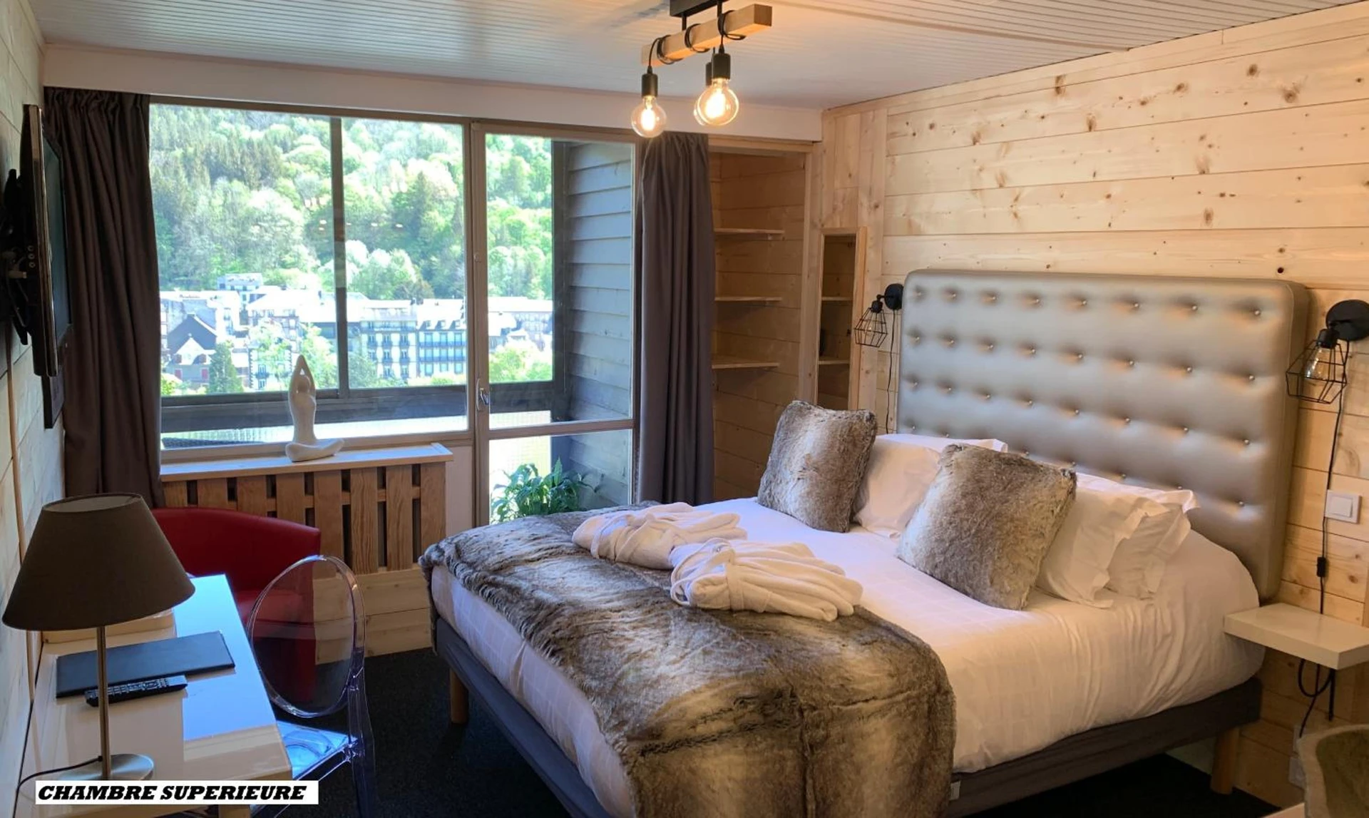 Chambre disponible pour un séminaire d'entreprise à Hotel Le Panorama - Le Mont-Dore