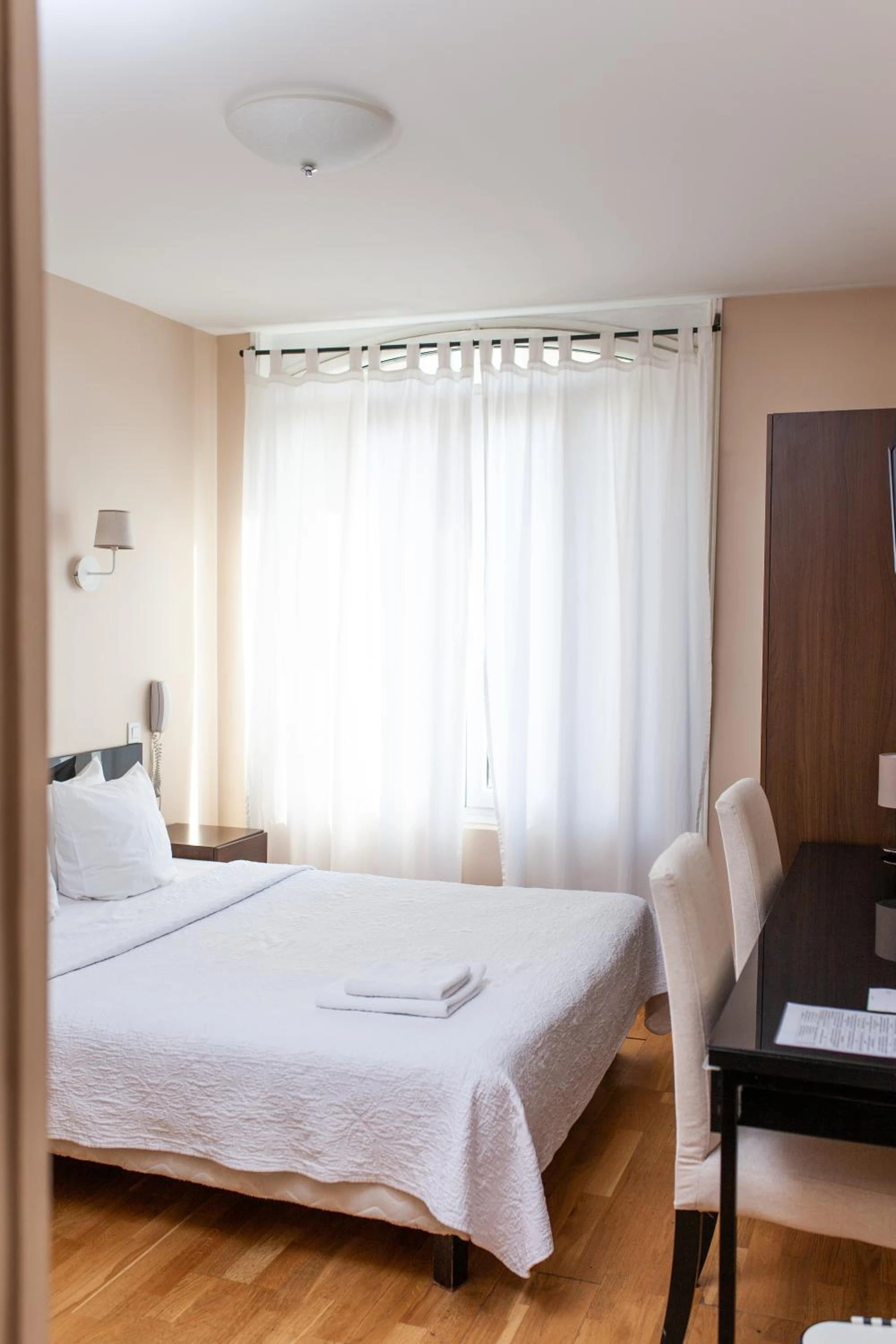 Chambre disponible pour un séminaire d'entreprise à Hôtel du Parc - Choisy-le-Roi
