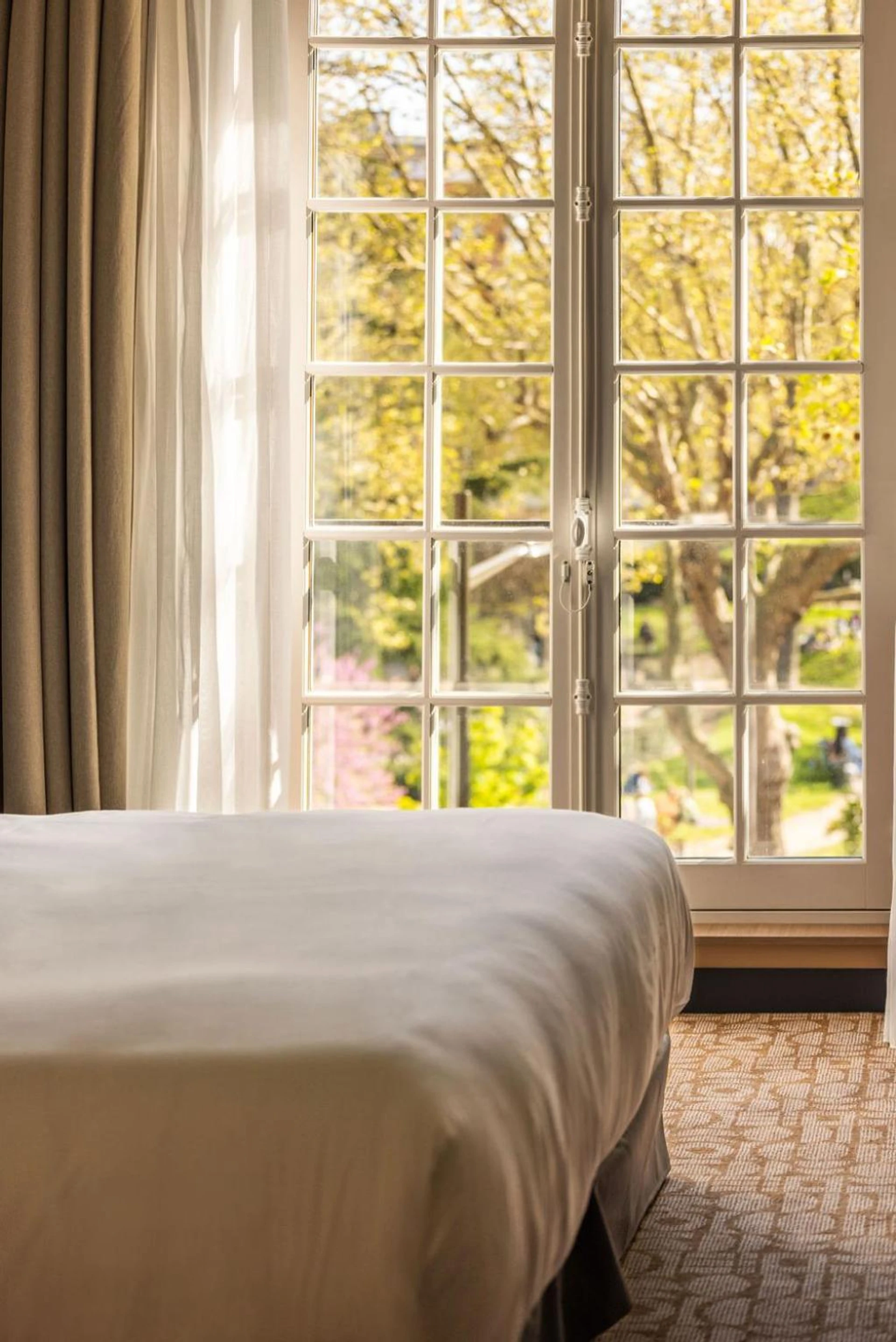 Chambre disponible pour un séminaire d'entreprise à Le Parchamp, a Tribute Portfolio Hotel, Paris Boulogne - Boulogne-Billancourt