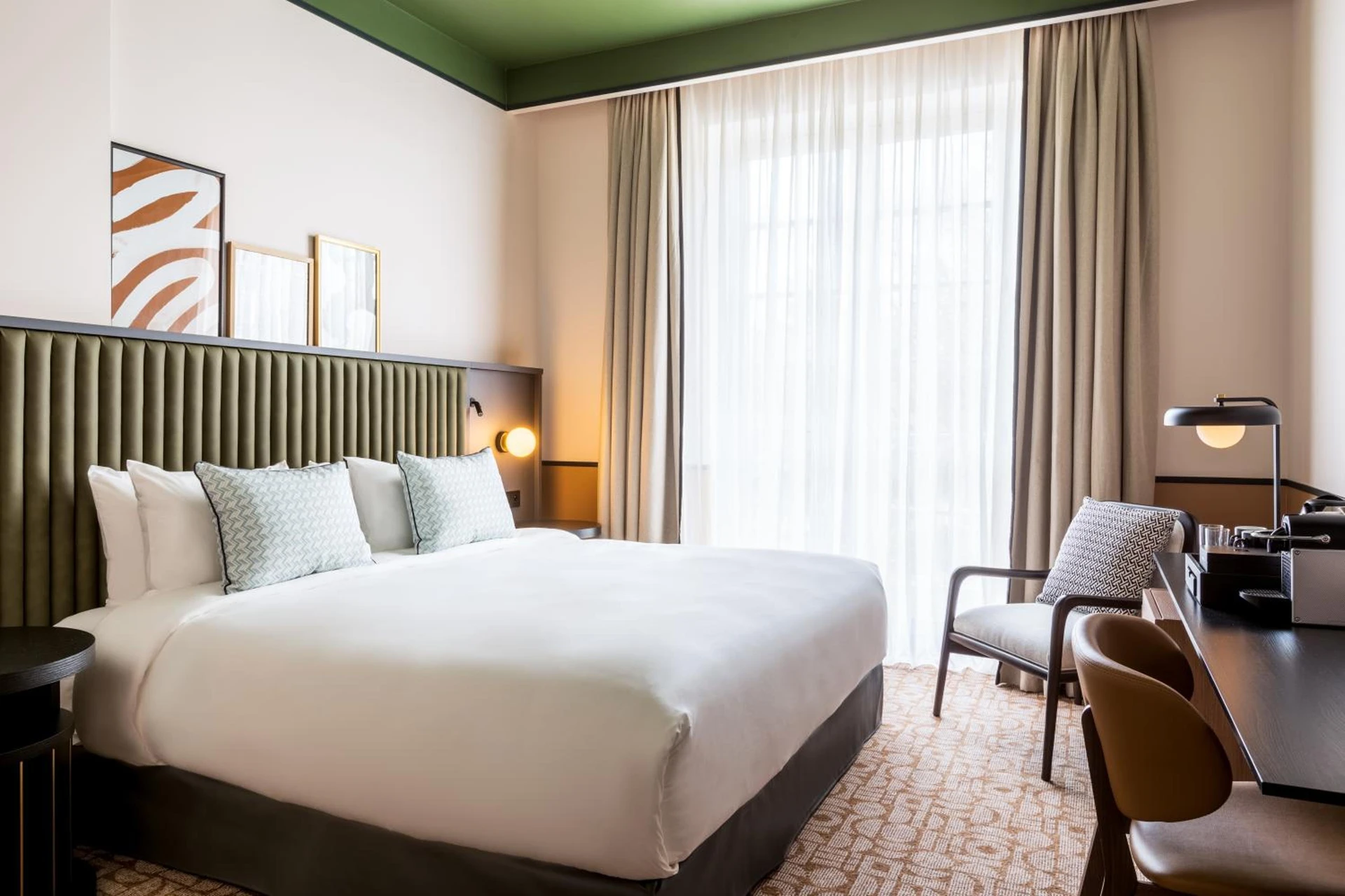 Magnifique chambre pour un séminaire d'entreprise à Le Parchamp, a Tribute Portfolio Hotel, Paris Boulogne - Boulogne-Billancourt