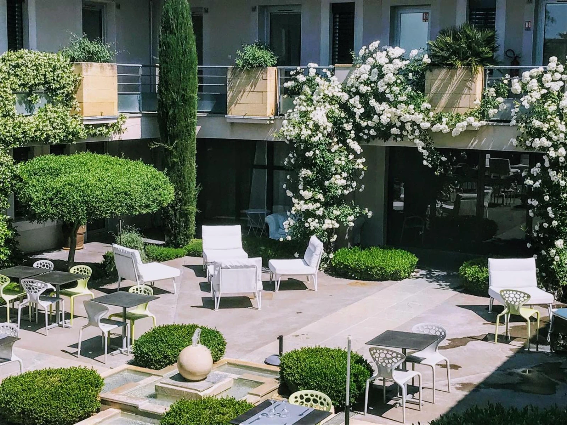 Organiser un séminaire d'entreprise : Patio De Violette à uzes