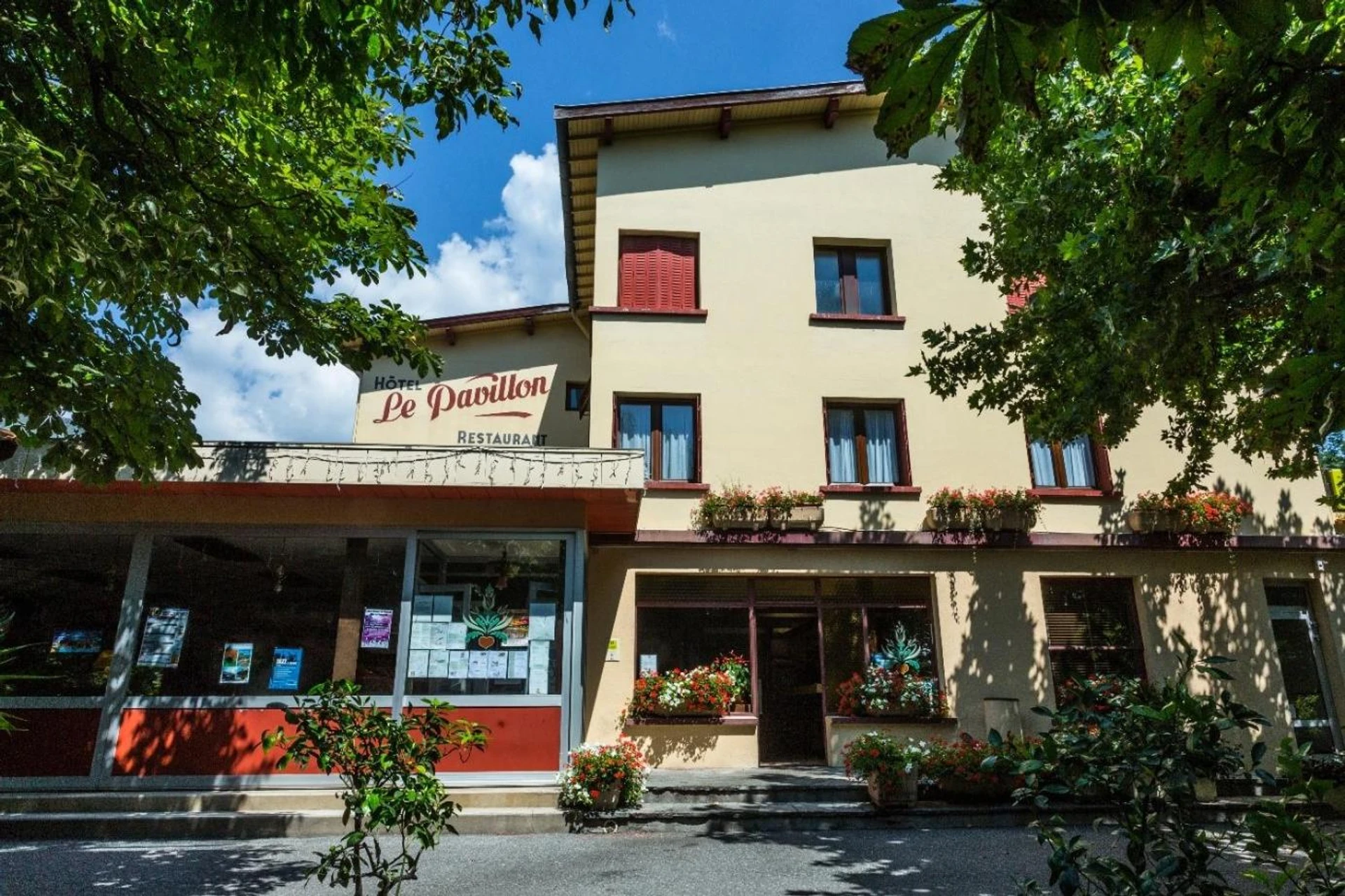 Organiser un séminaire d'entreprise : Hôtel Restaurant Pavillon Carina à gap