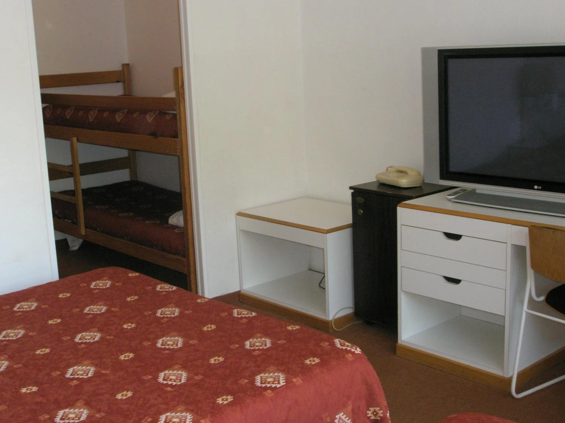 Chambre disponible pour un séminaire d'entreprise à Hôtel Restaurant Pavillon Carina - Gap