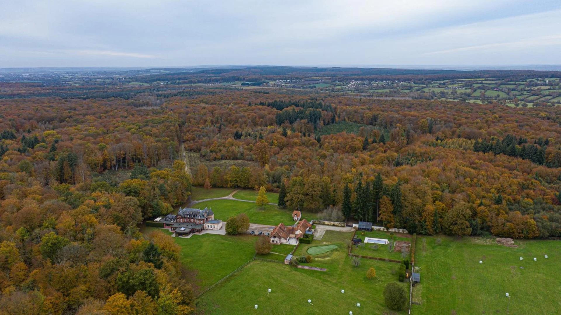 Organiser un séminaire d'entreprise : Le Pavillon De Gouffern à silly-en-gouffern