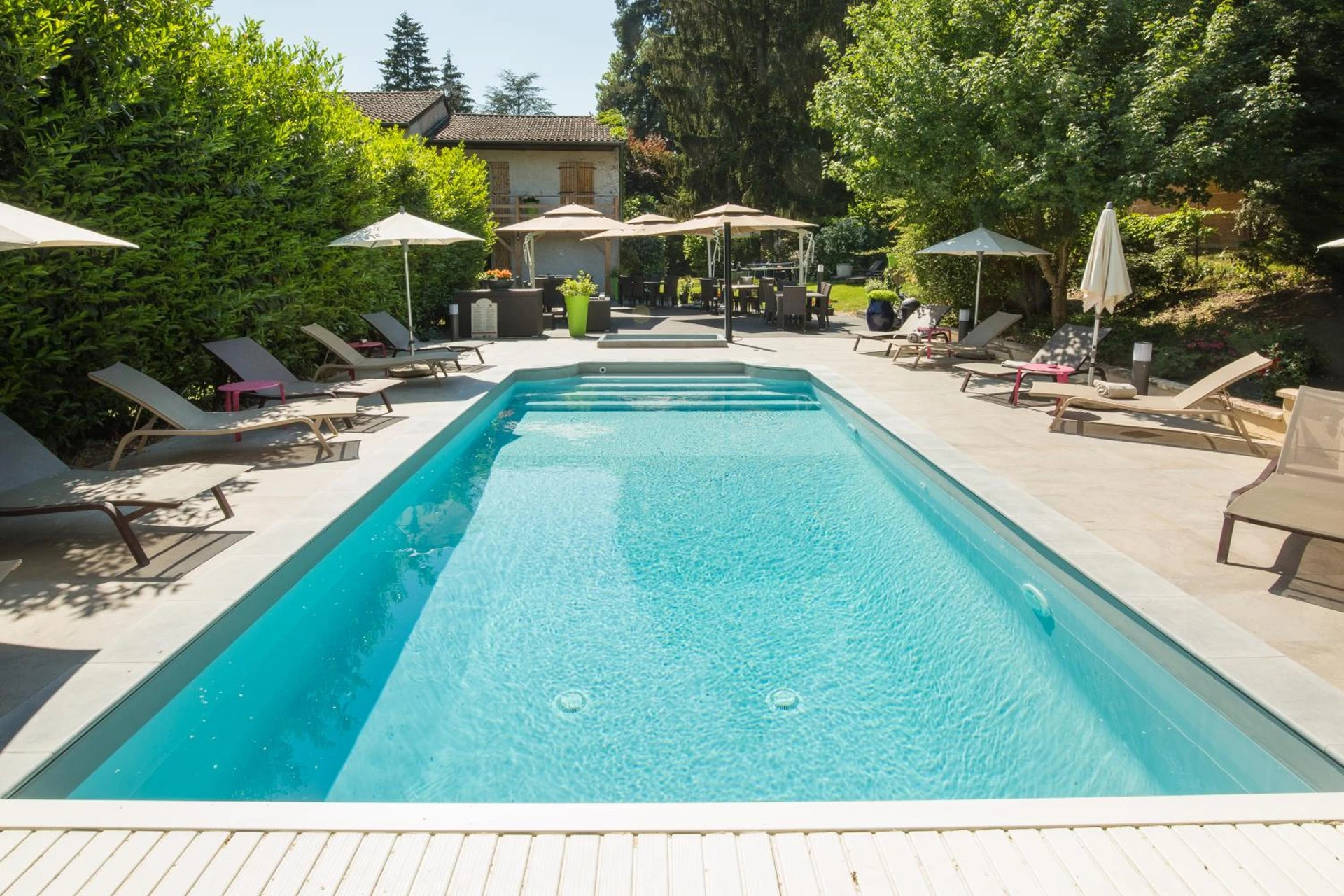 Organiser un séminaire d'entreprise : Logis Hotel Le Petit Casset à la-boisse