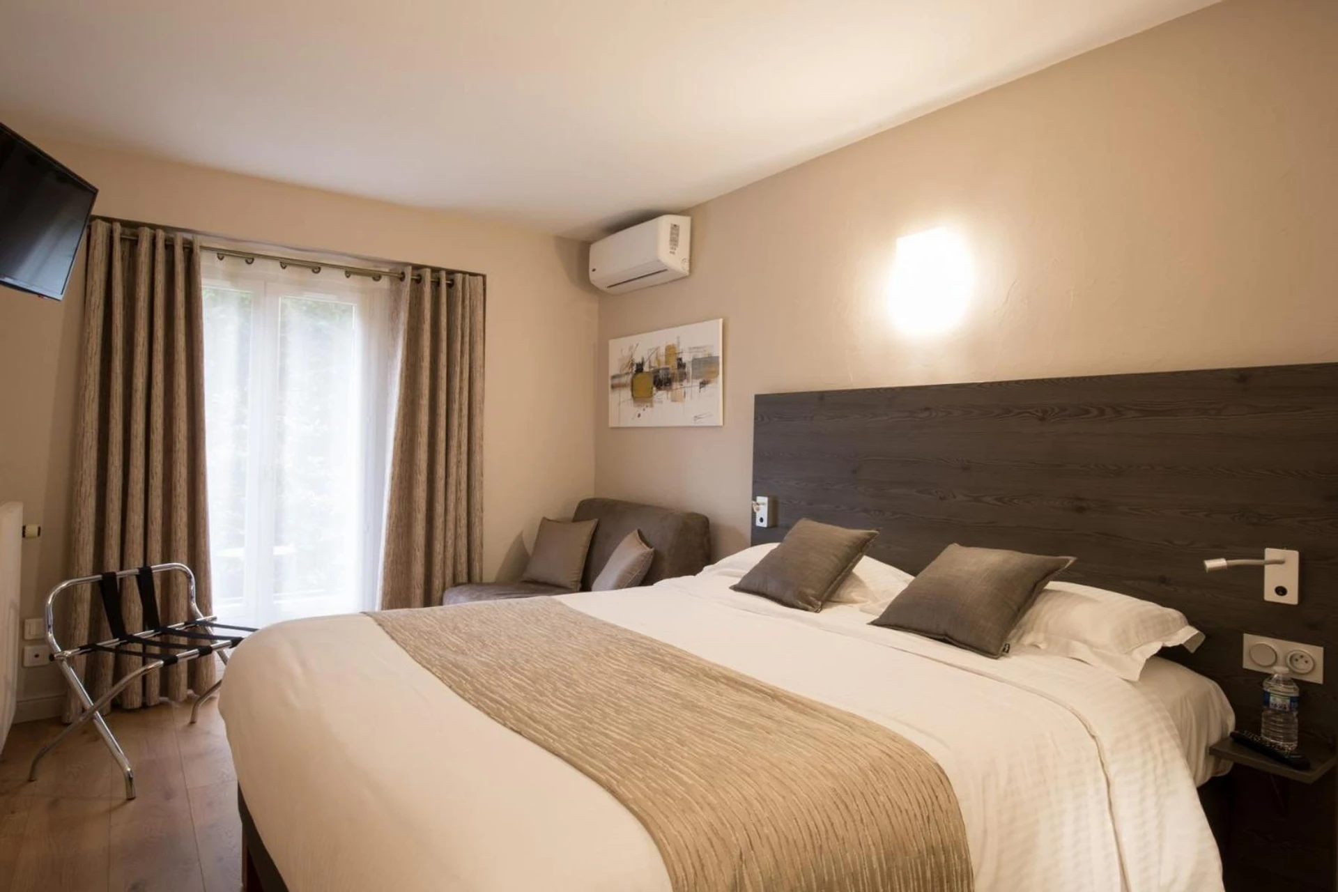 Organiser un séminaire d'entreprise : Logis Hotel Le Petit Casset à la-boisse
