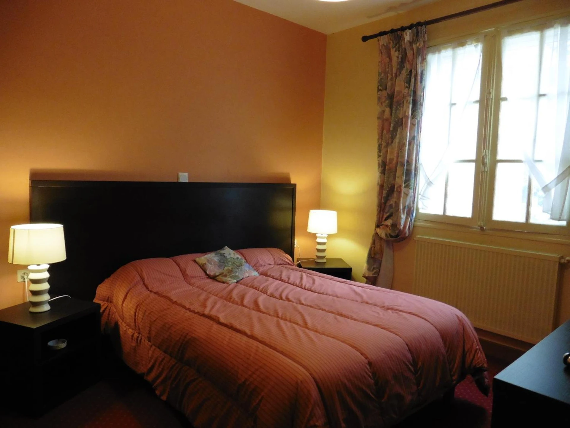 Chambre disponible pour un séminaire d'entreprise à Le Petit Chaperon Rouge - Coux-et-Bigaroque
