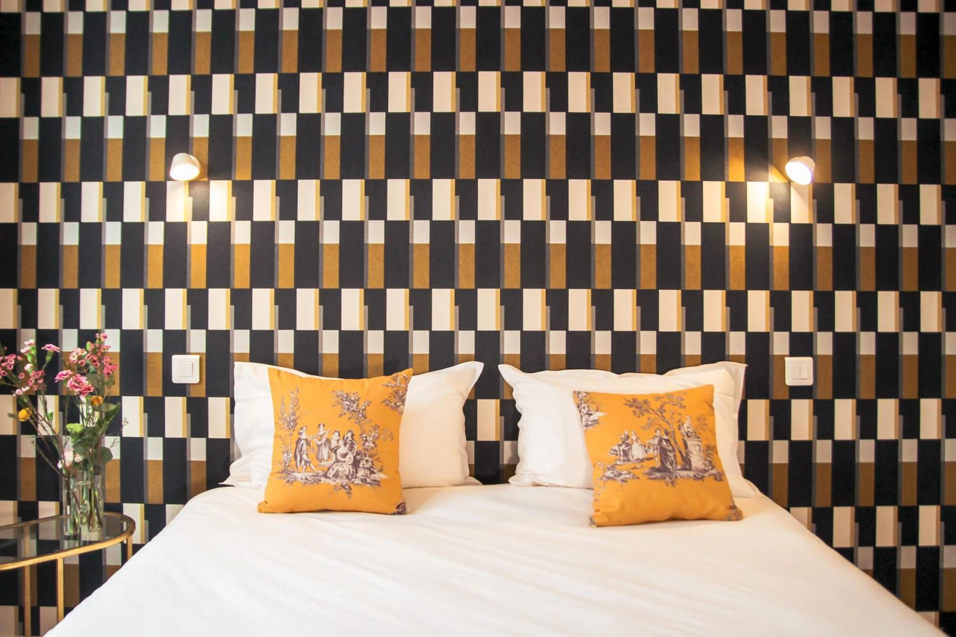 Magnifique chambre pour un séminaire d'entreprise à Hôtel Le Petit Périer - Laval