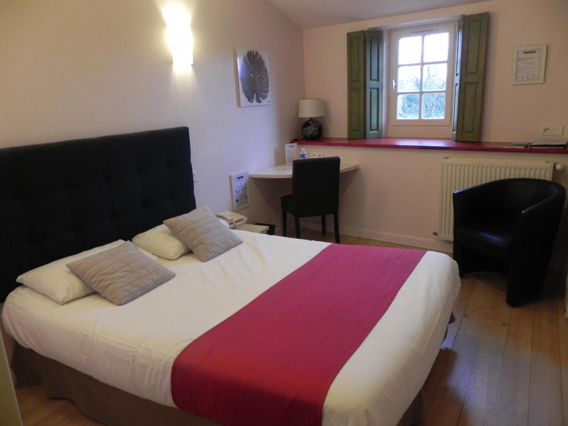 Magnifique chambre pour un séminaire d'entreprise à Le Pigeonnier du Perron Hôtel - Availles en Chatellerault