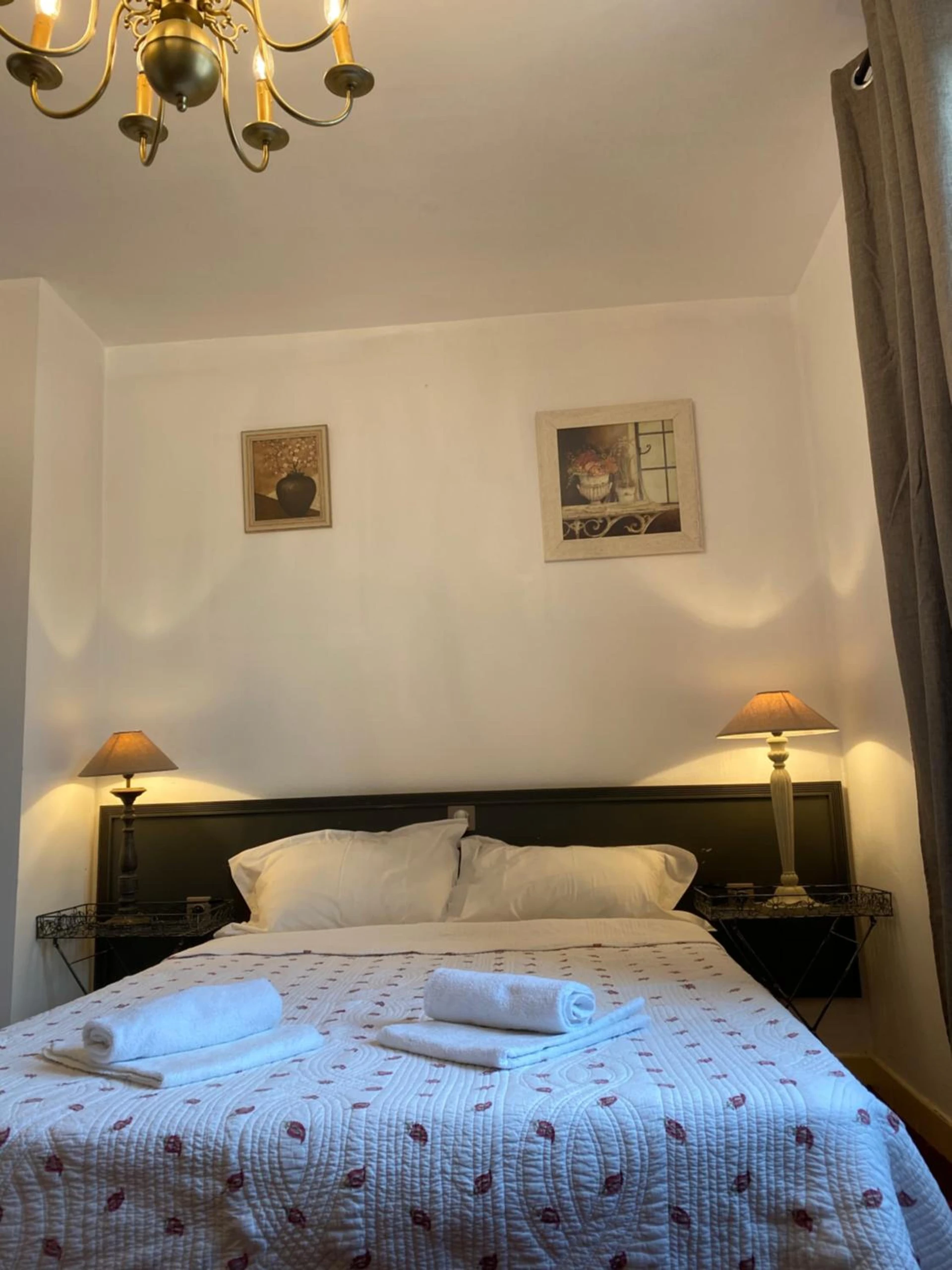 Chambre disponible pour un séminaire d'entreprise à Le Plan B - Hôtel 3 étoiles - Restaurant - Ruoms
