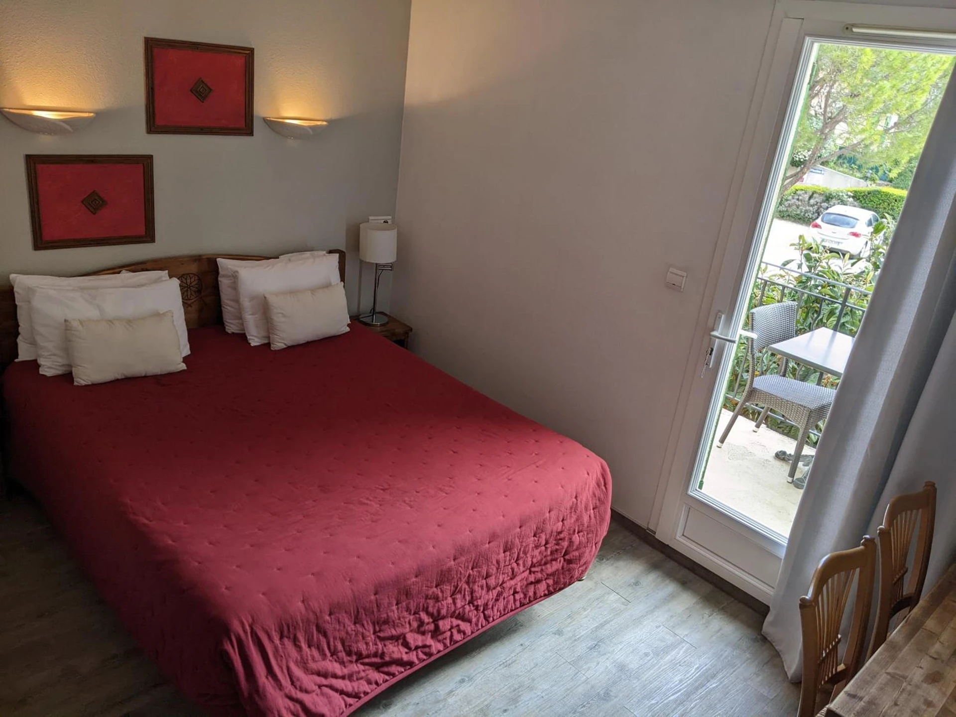 Chambre à Hôtel Le Pradet - Organiser un séminaire d'entreprise à Vacqueyras
