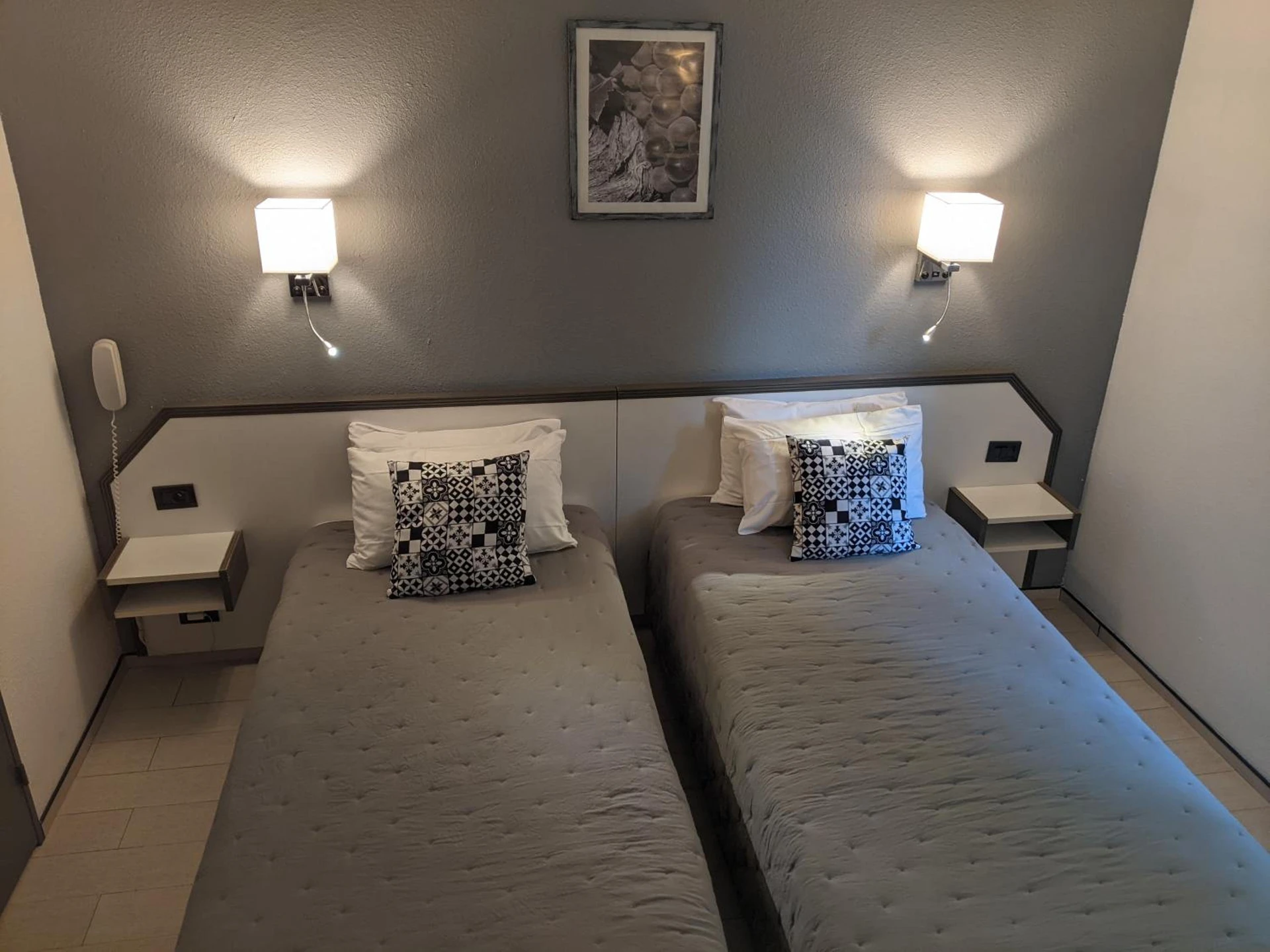 Magnifique chambre pour un séminaire d'entreprise à Hôtel Le Pradet - Vacqueyras