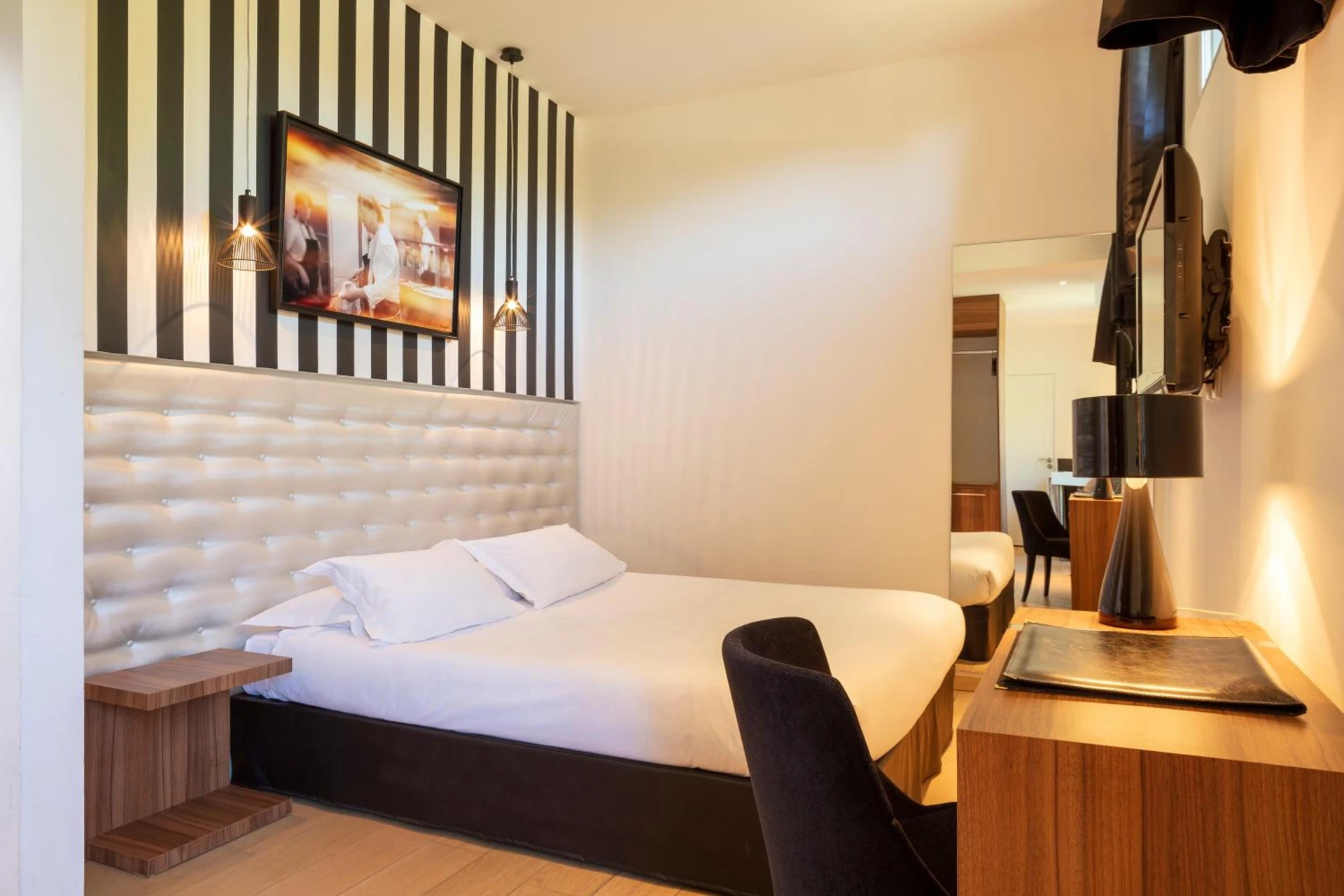 Chambre disponible pour un séminaire d'entreprise à Le Pré du Moulin - Maison Alonso - Hôtel & Restaurant - Sérignan-du-Comtat