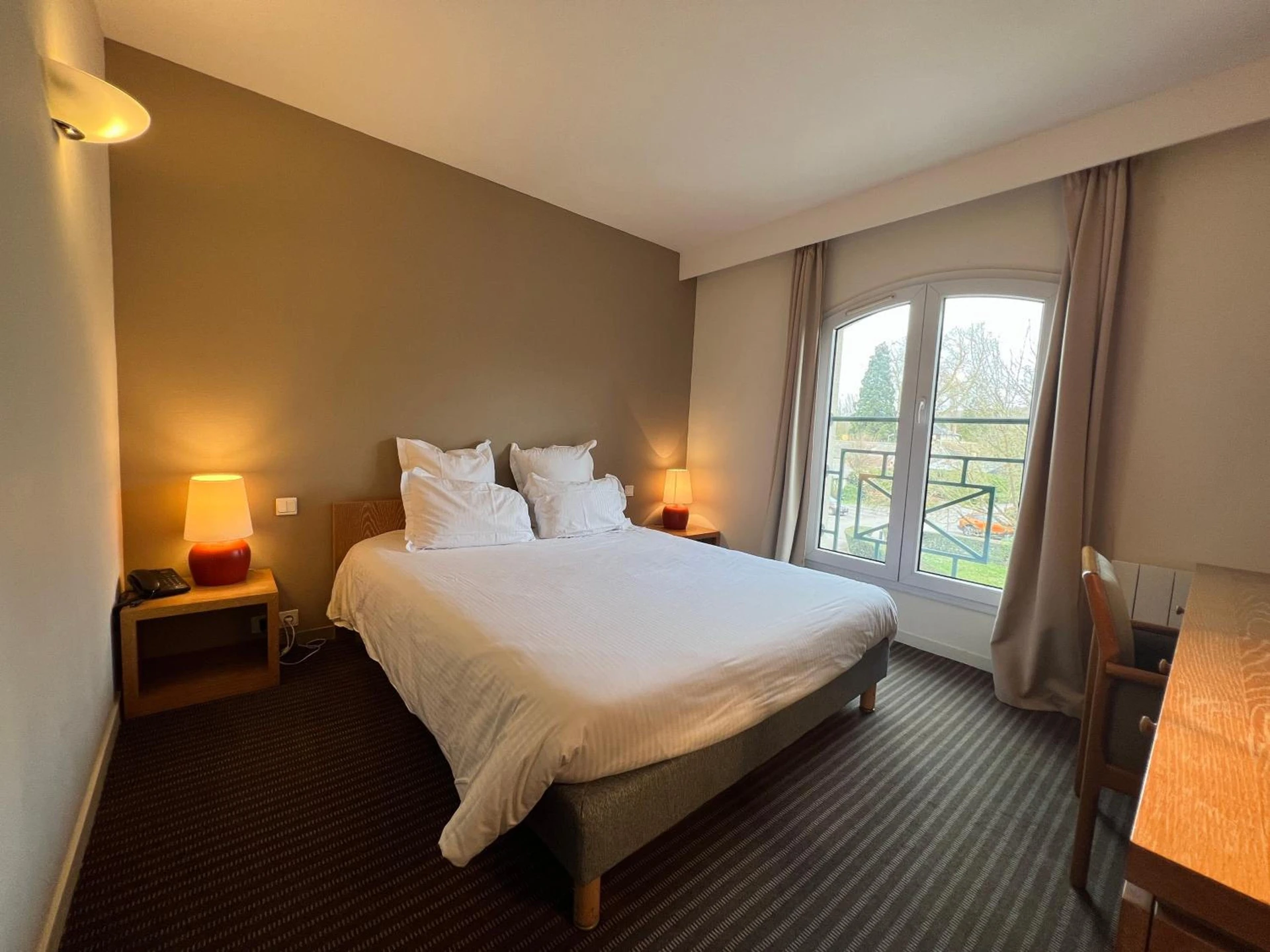 Magnifique chambre pour un séminaire d'entreprise à Le Pré Saint Germain - Louviers