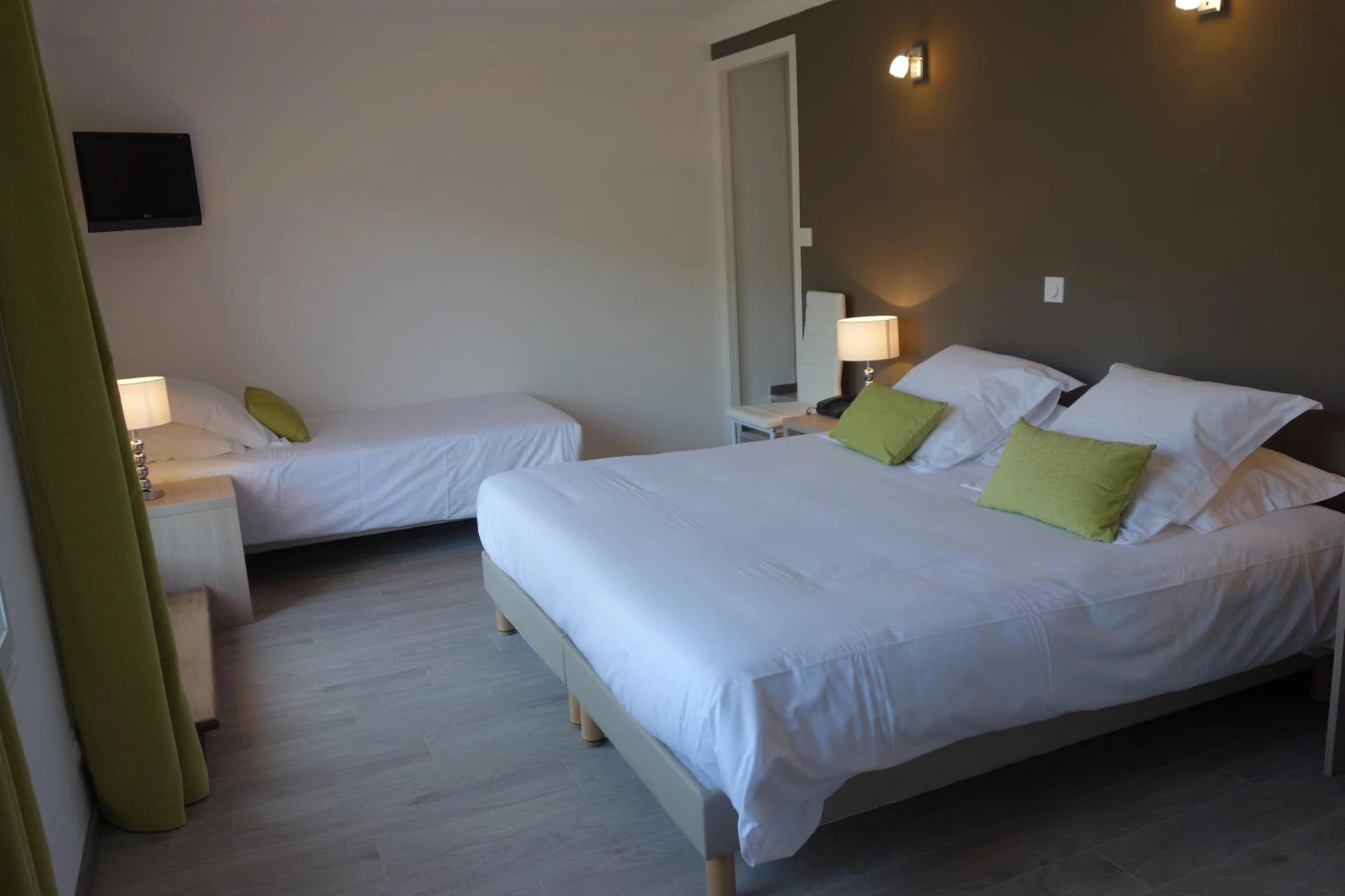 Chambre disponible pour un séminaire d'entreprise à Hotel le Préjoly - Saint-Vallier-de-Thiey
