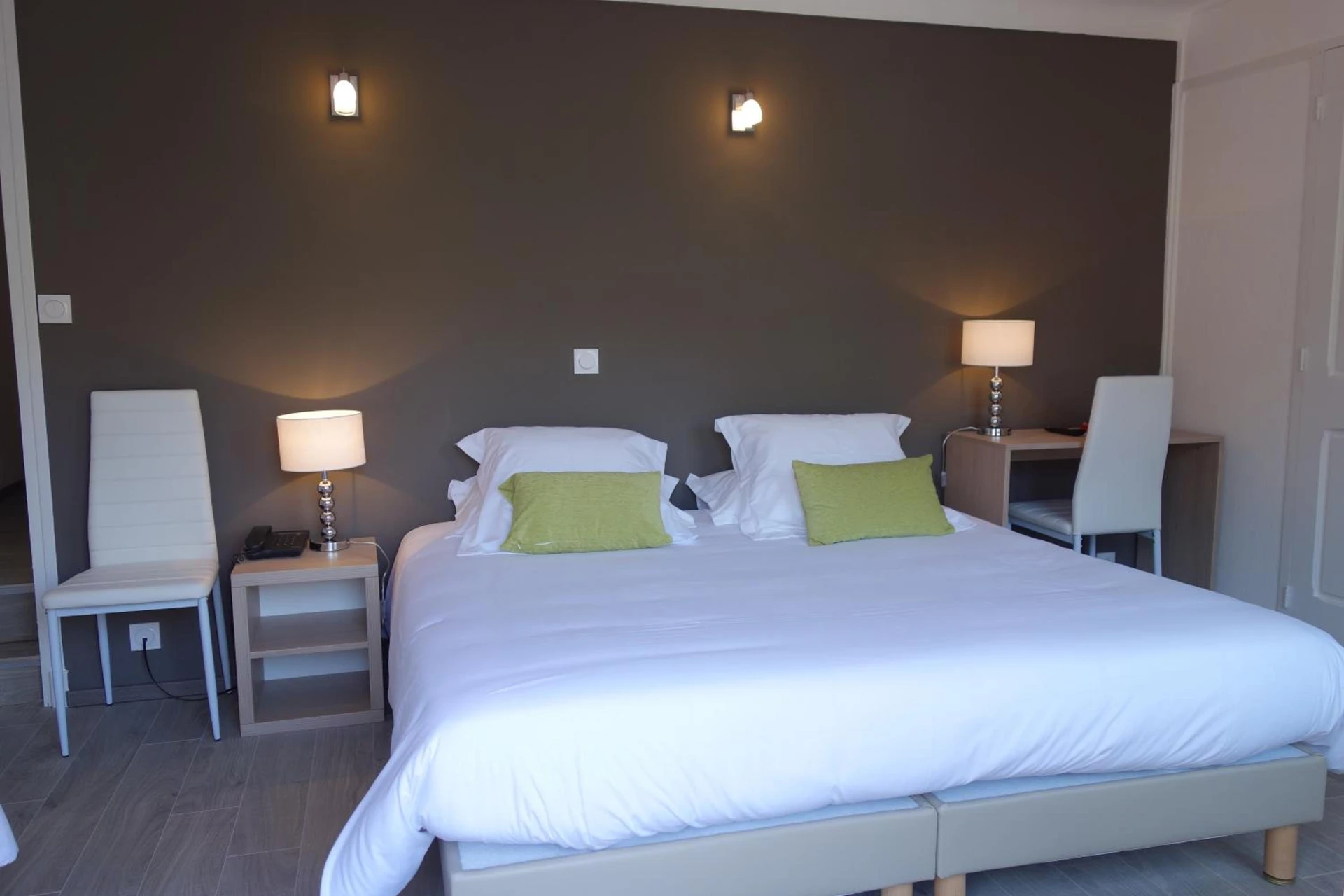 Chambre disponible pour un séminaire d'entreprise à Hotel le Préjoly - Saint-Vallier-de-Thiey
