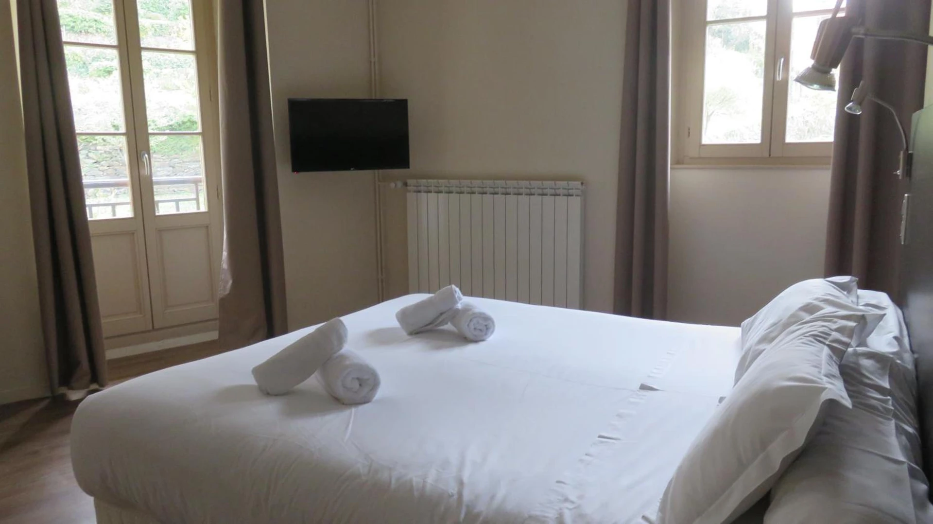 Chambre disponible pour un séminaire d'entreprise à Le Prieuré - Saint-Dalmas-de-Tende