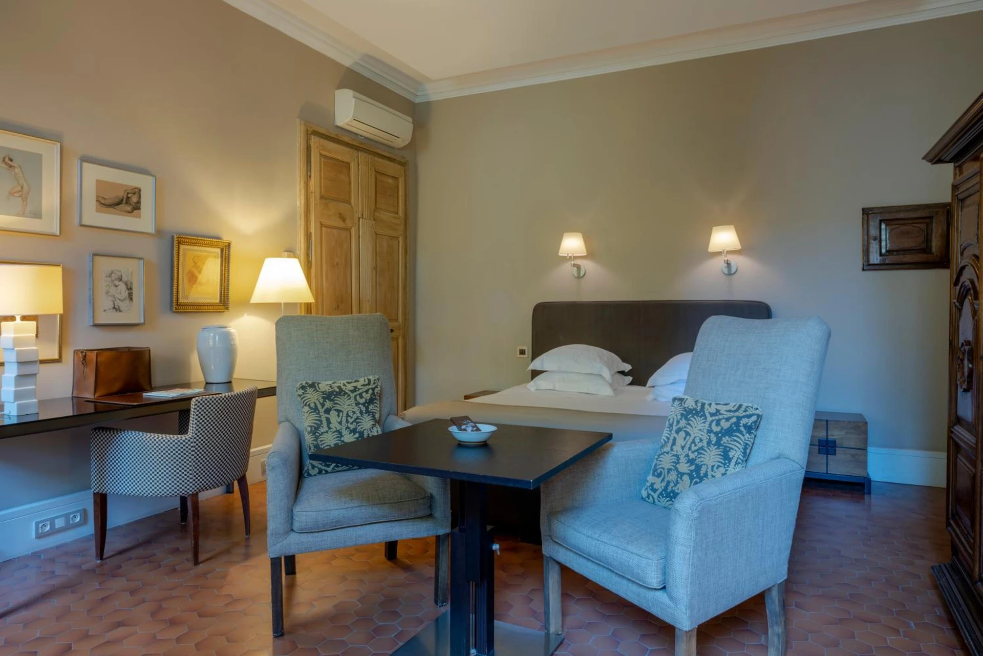 Chambre disponible pour un séminaire d'entreprise à Le Prieure - Villeneuve-lès-Avignon