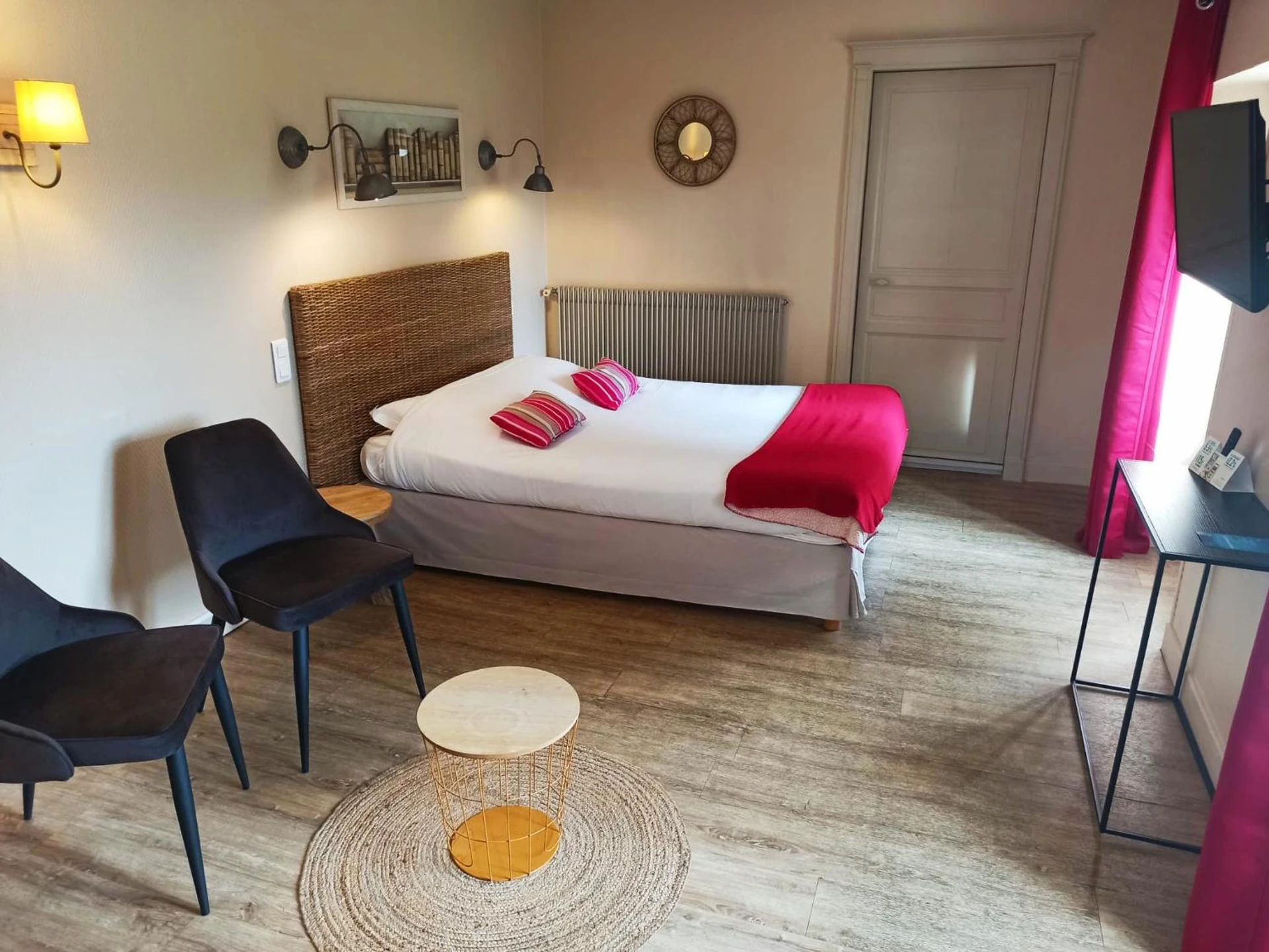 Organiser un séminaire d'entreprise : Logis Hotel Le Prince Noir à serignac-sur-garonne