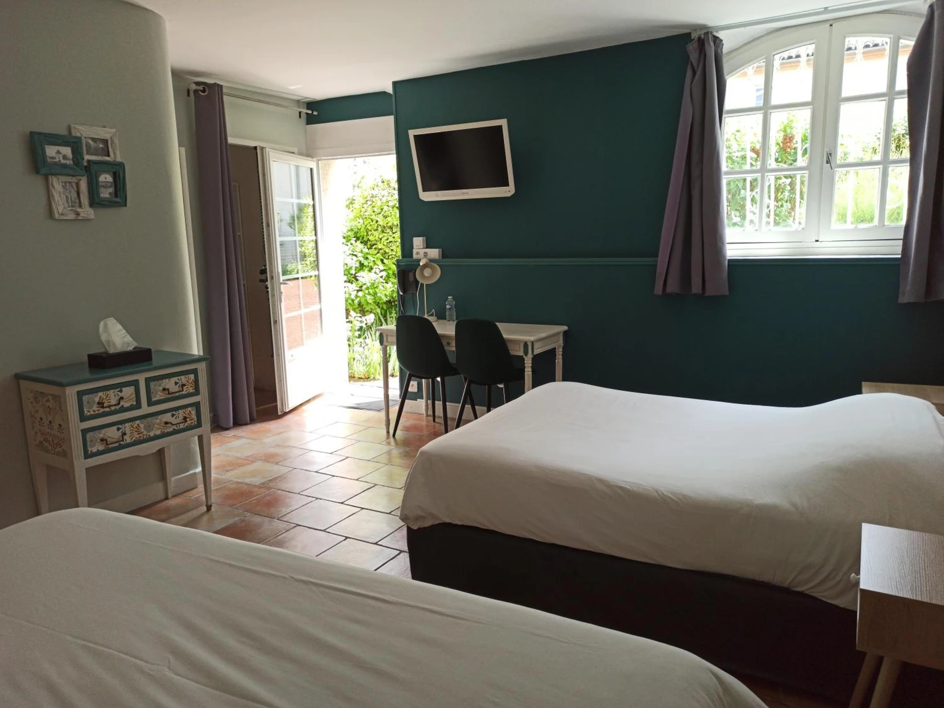 Chambre disponible pour un séminaire d'entreprise à Logis Hotel Le Prince Noir - Sérignac-sur-Garonne