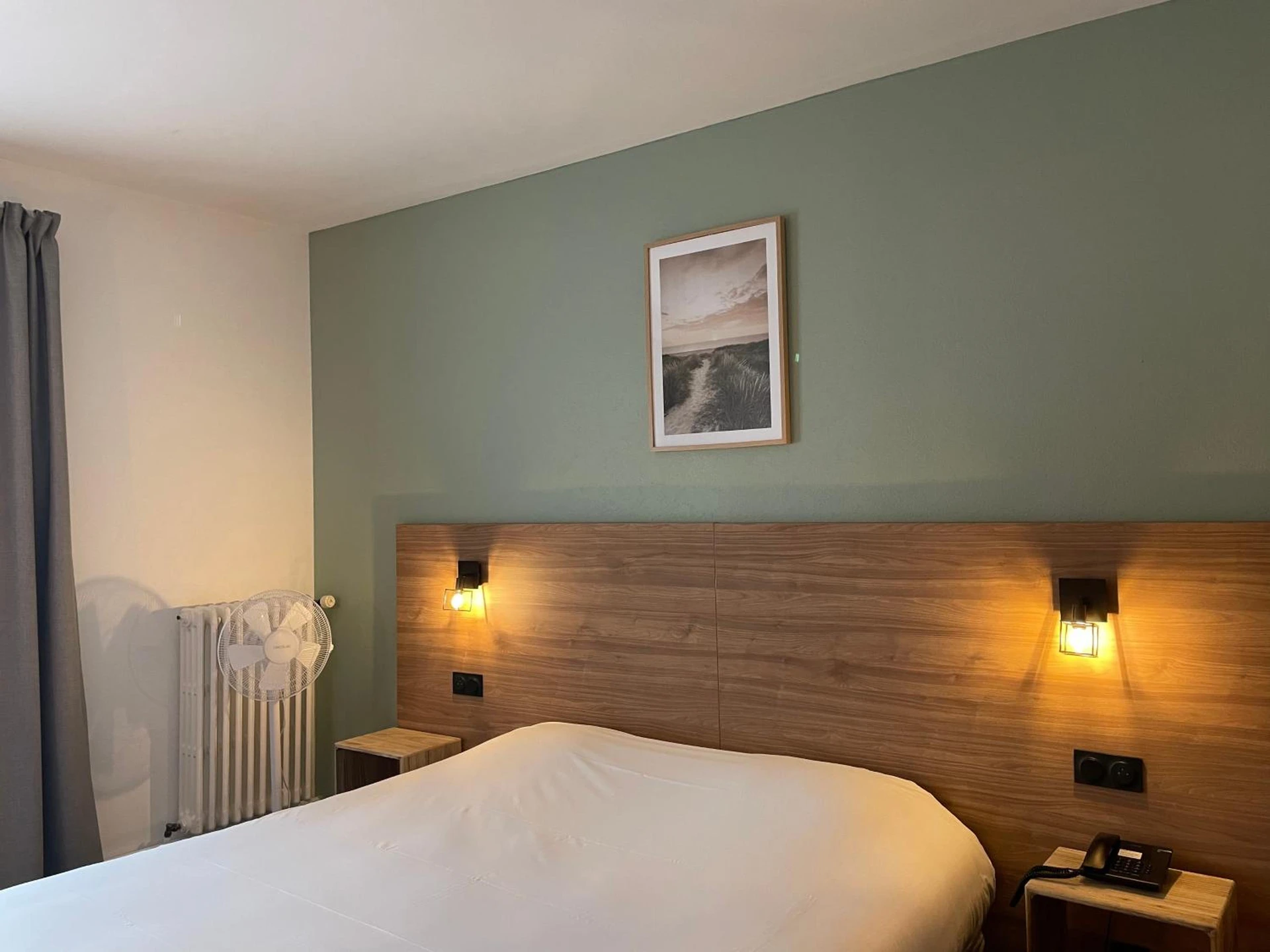 Magnifique chambre pour un séminaire d'entreprise à Hotel Le Progres - Angers